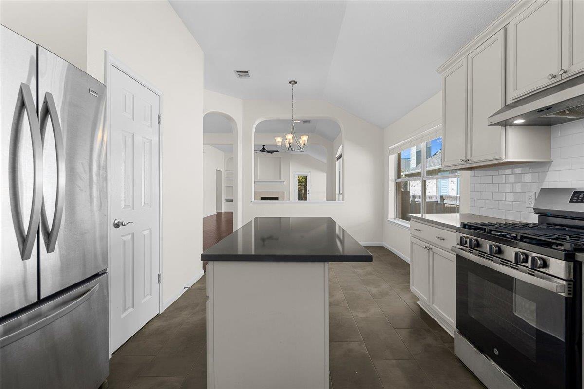 13553 Anarosa Loop, Austin, TX 78727