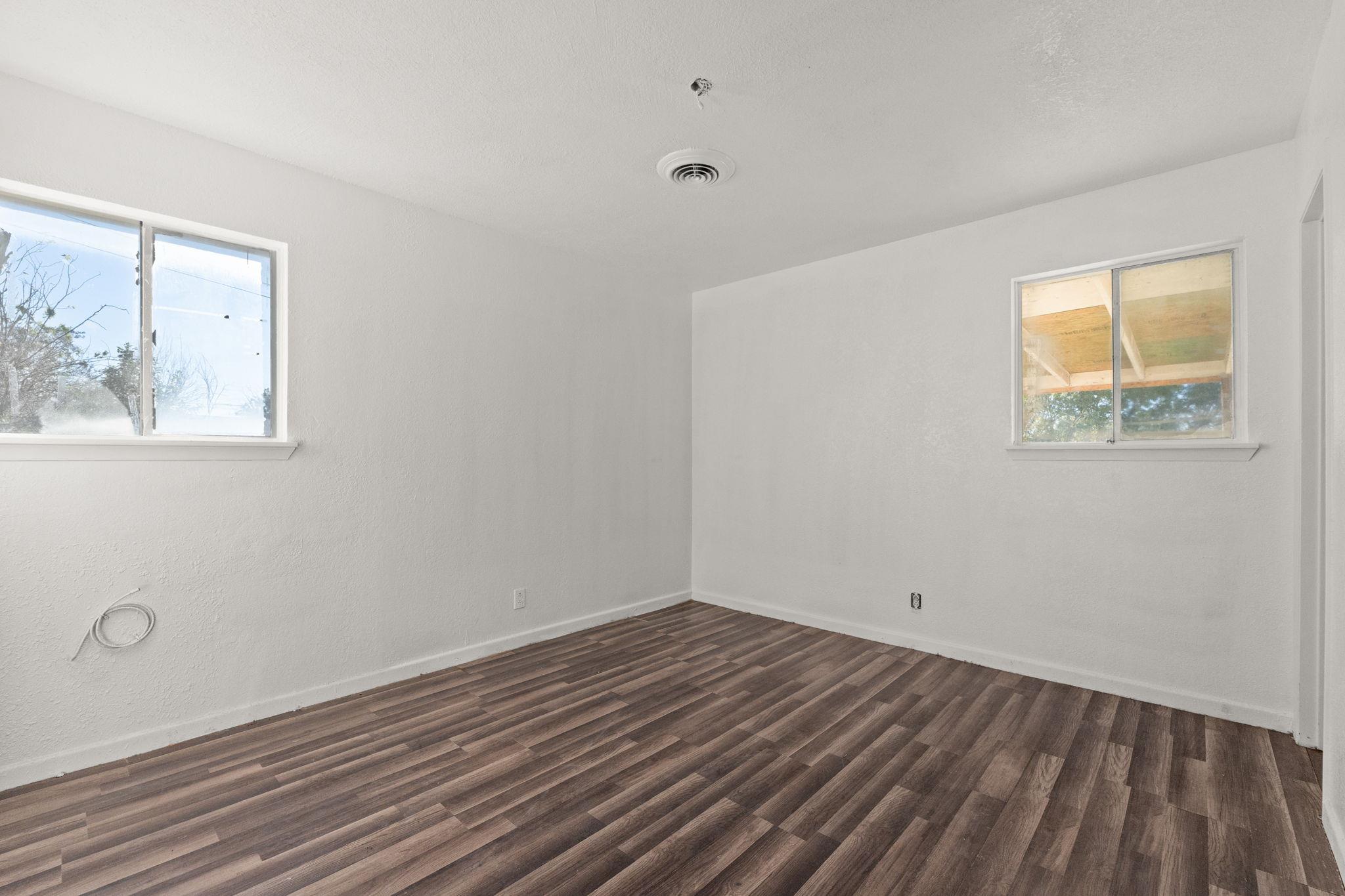 806 W Bryce Ave, Killeen, TX 76541