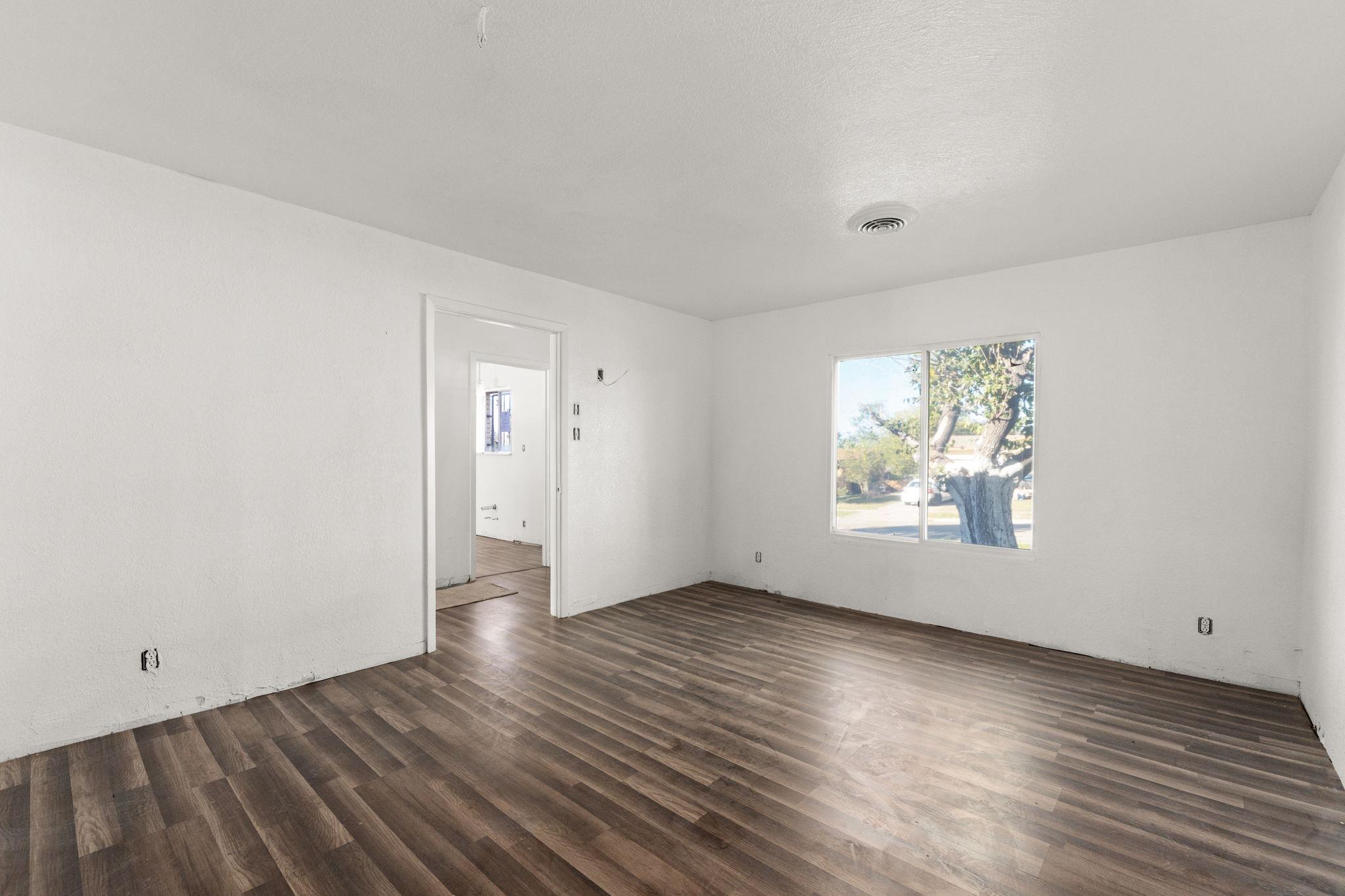 806 W Bryce Ave, Killeen, TX 76541