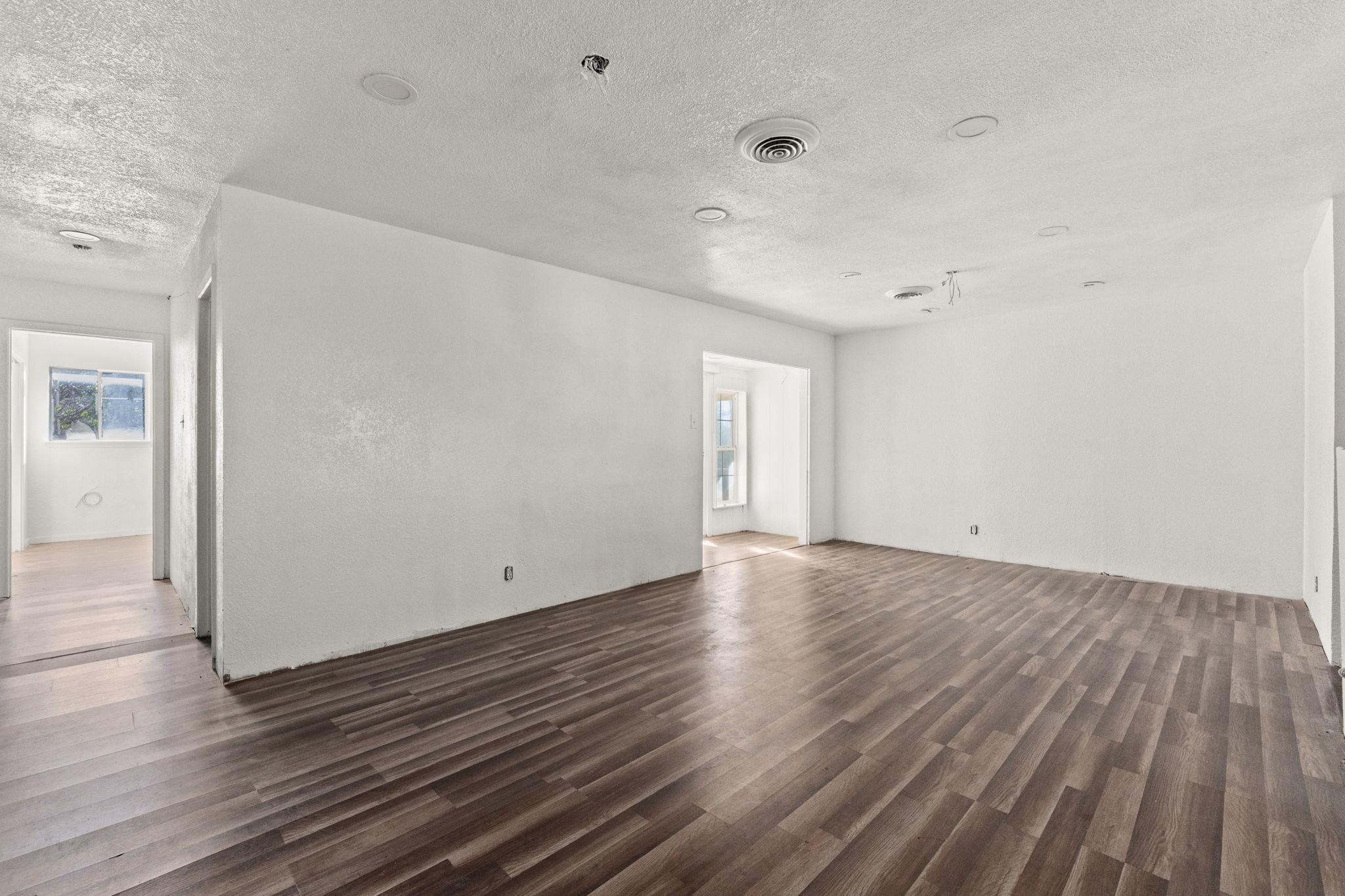 806 W Bryce Ave, Killeen, TX 76541