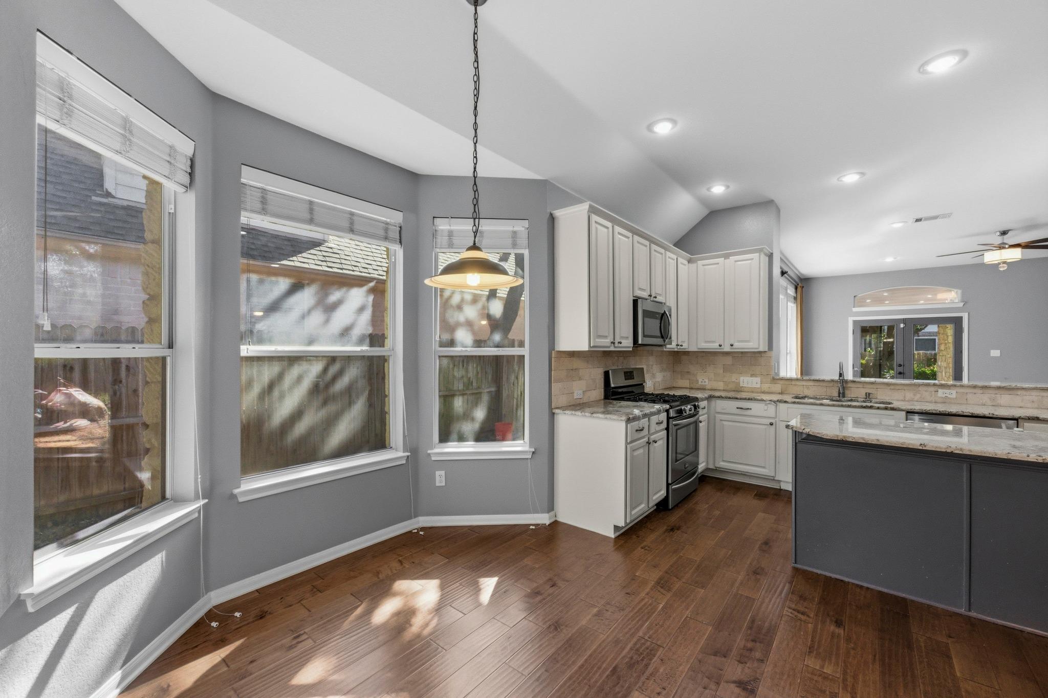 6213 Mesa Grande Dr, Austin, TX 78749