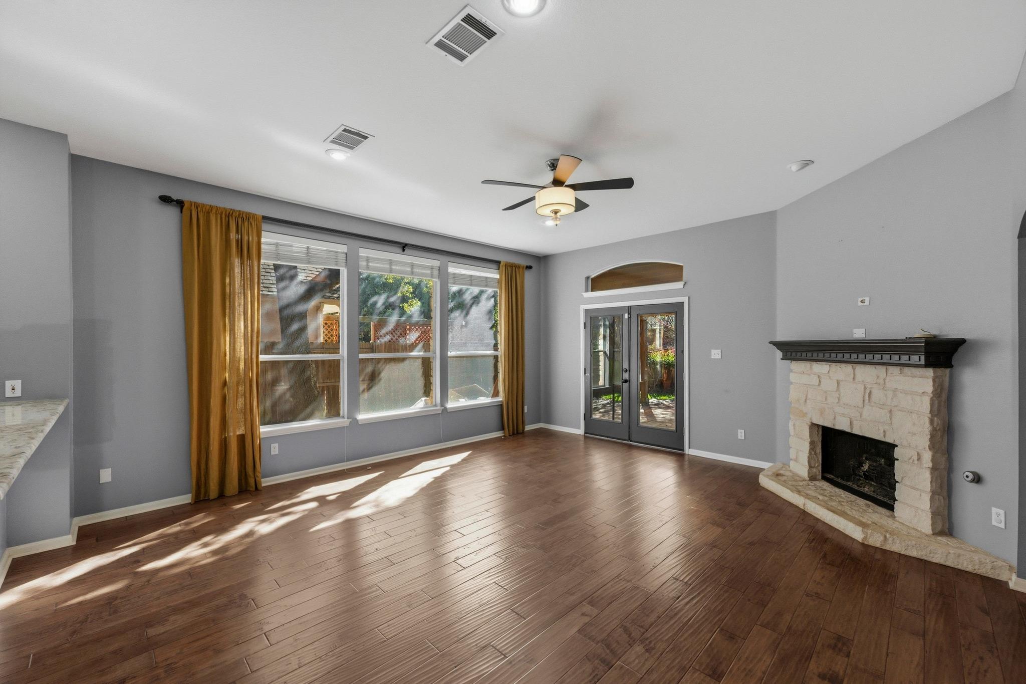 6213 Mesa Grande Dr, Austin, TX 78749