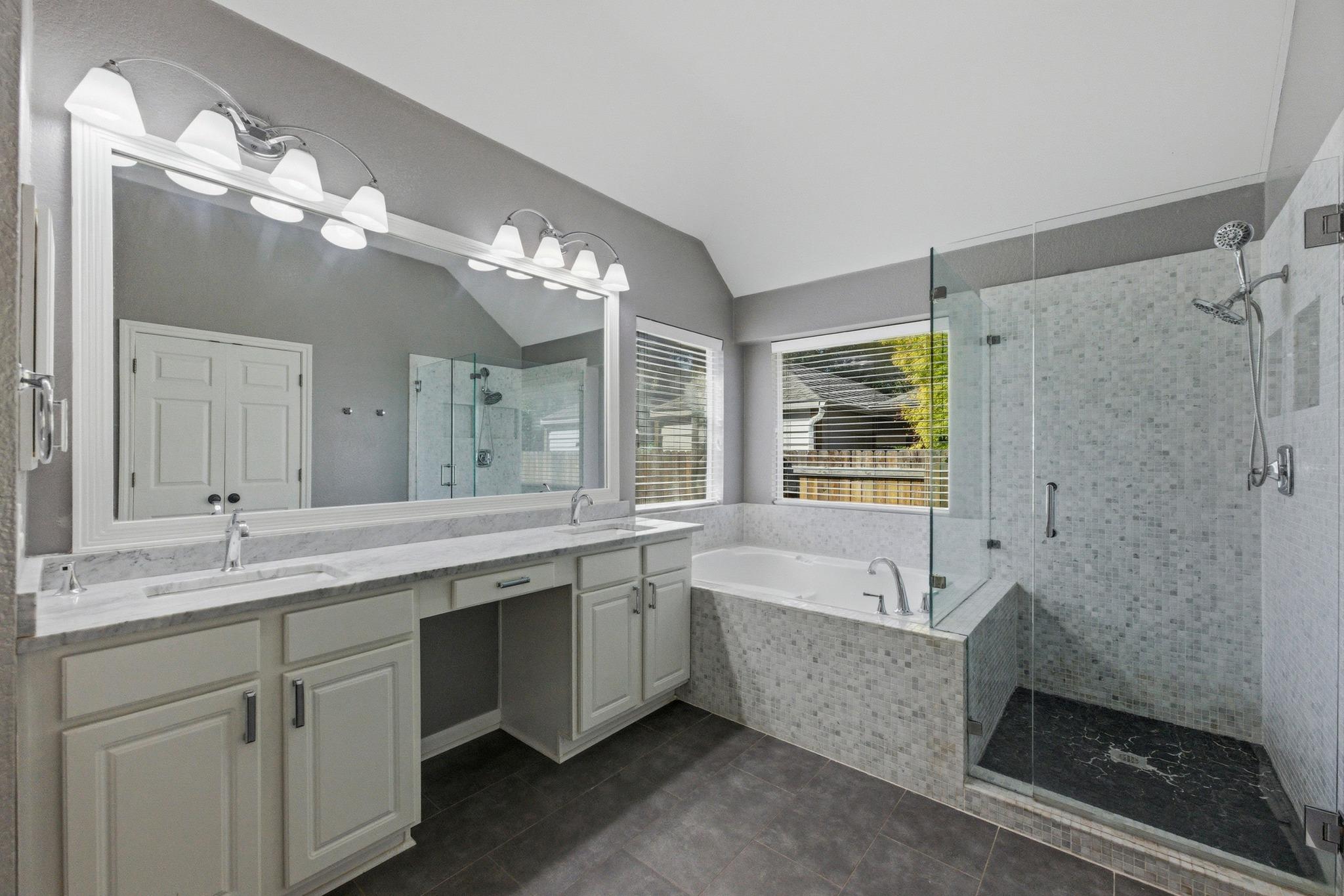 6213 Mesa Grande Dr, Austin, TX 78749