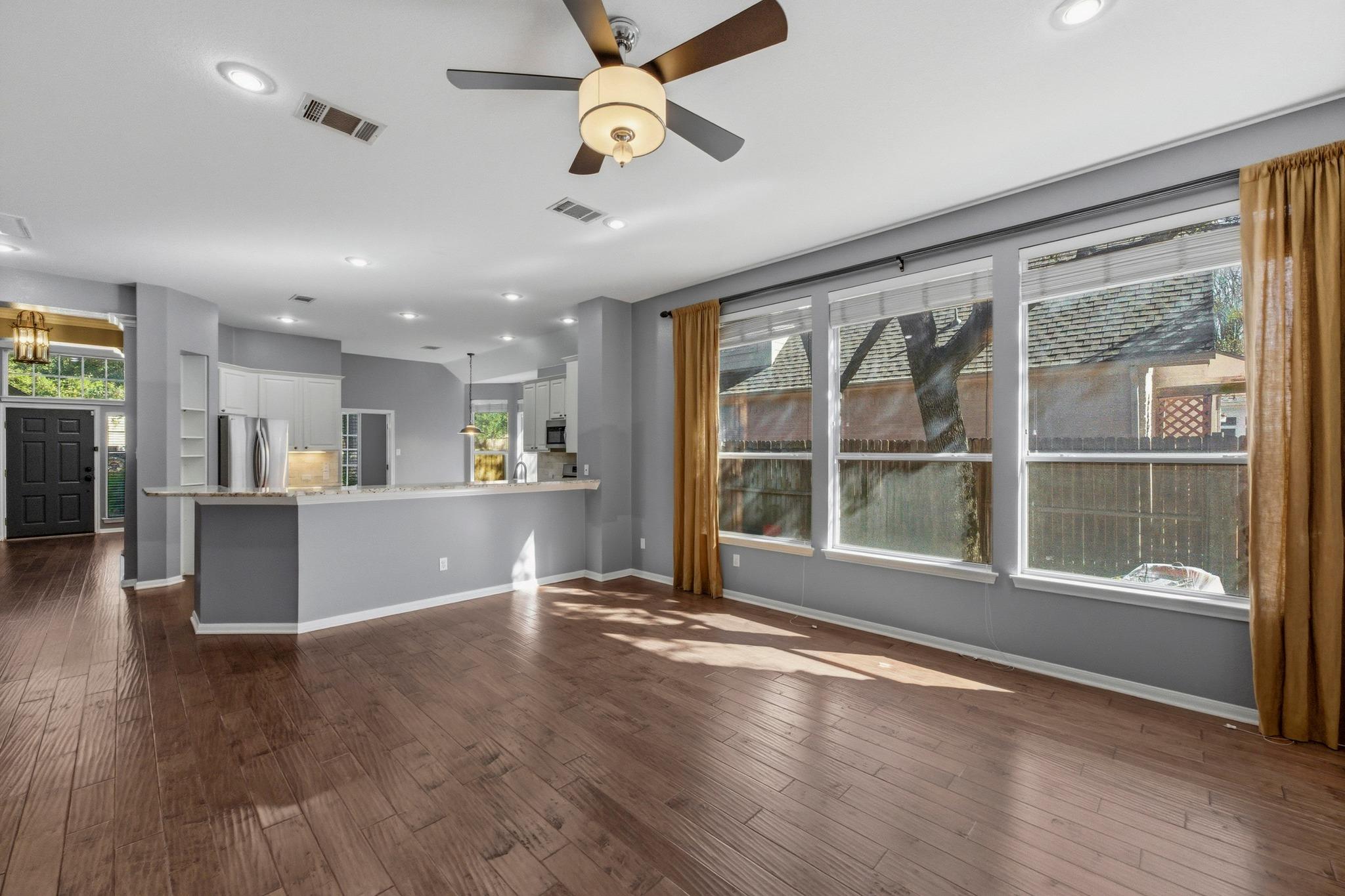 6213 Mesa Grande Dr, Austin, TX 78749