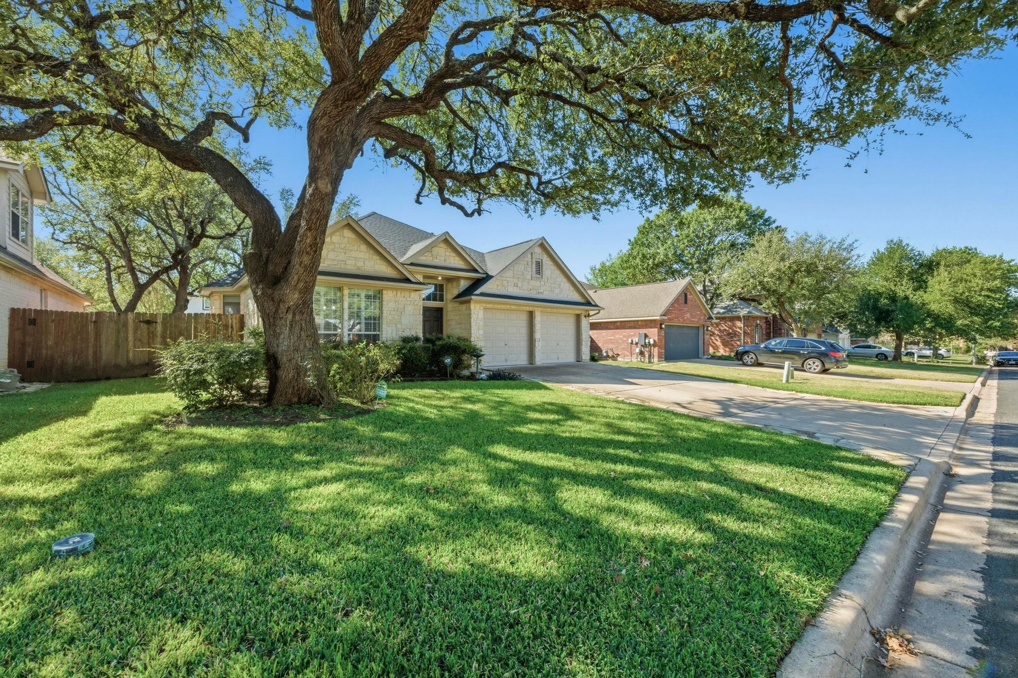 6213 Mesa Grande Dr, Austin, TX 78749