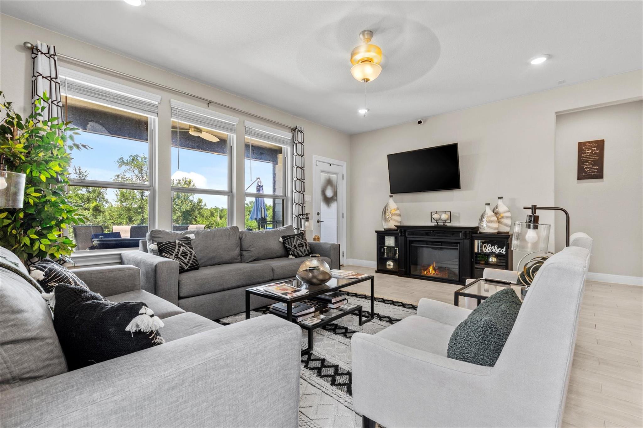 118 King Thistle Ct, Georgetown, TX 78626