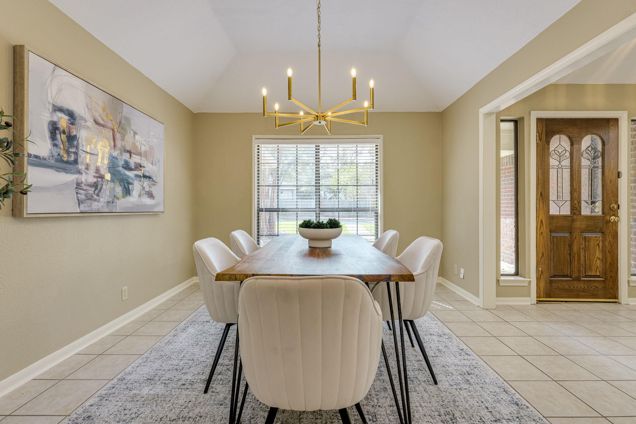 7102 Anaqua Dr, Austin, TX 78750