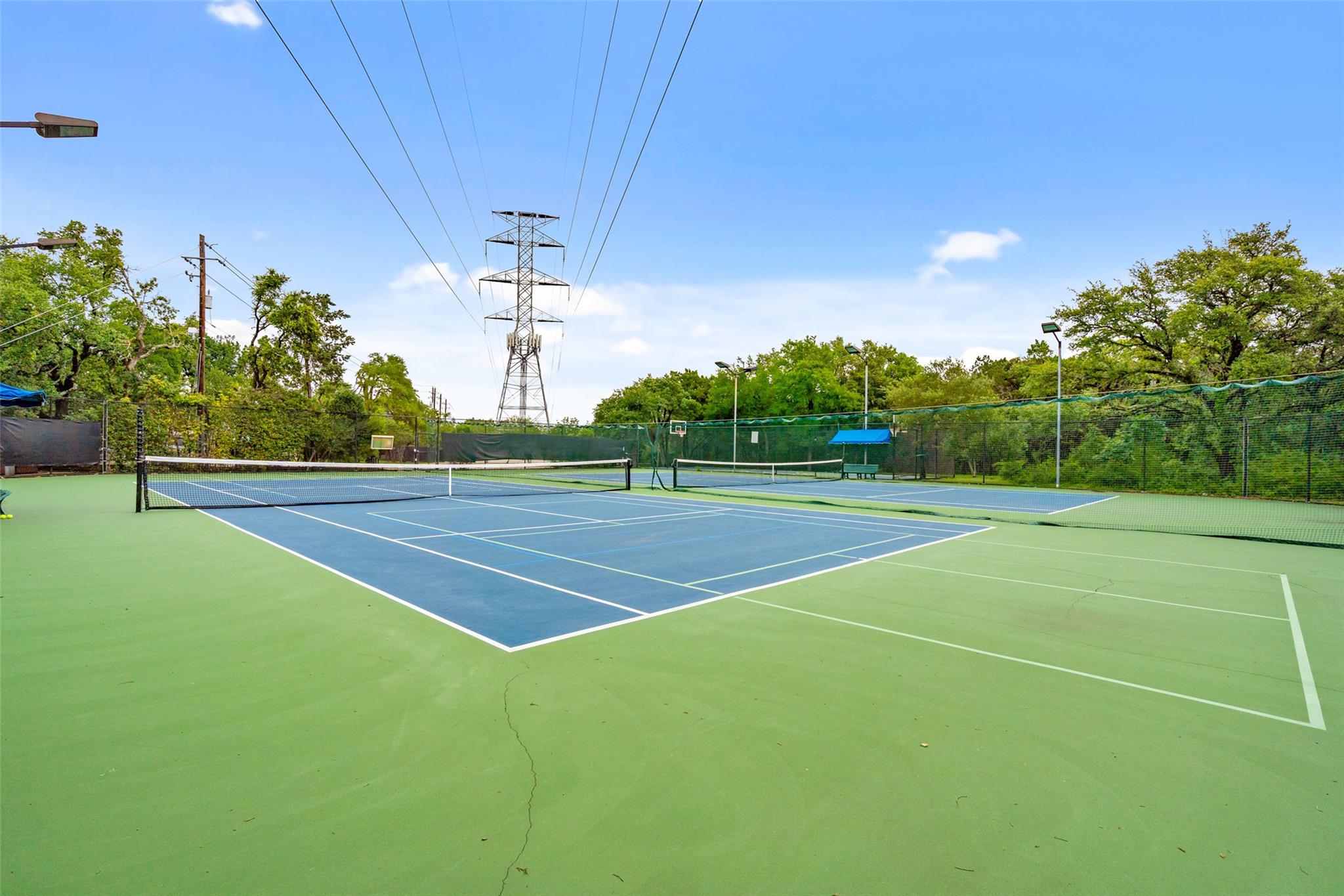 7102 Anaqua Dr, Austin, TX 78750