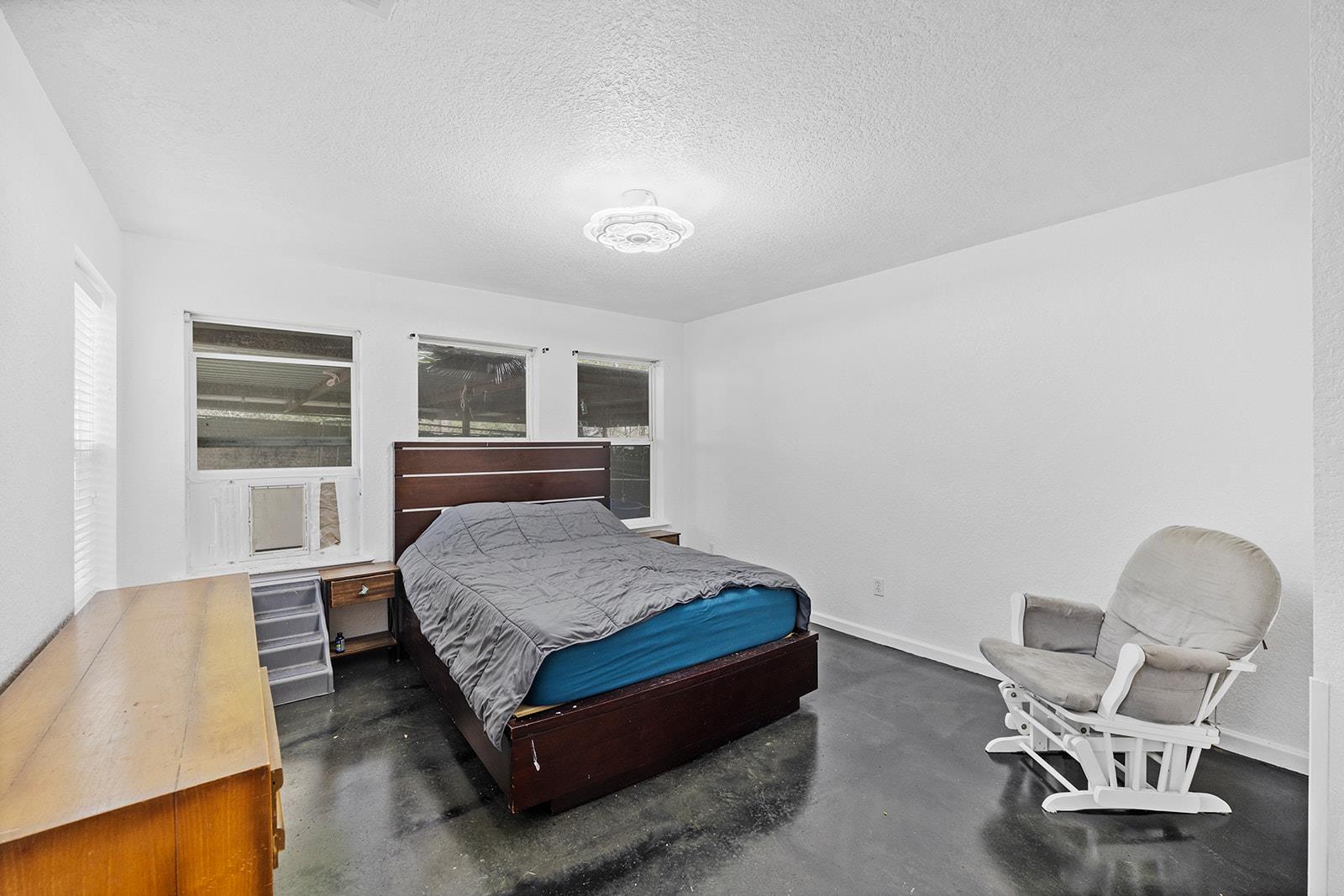 164 Bull Run Rd, Cedar Creek, TX 78612