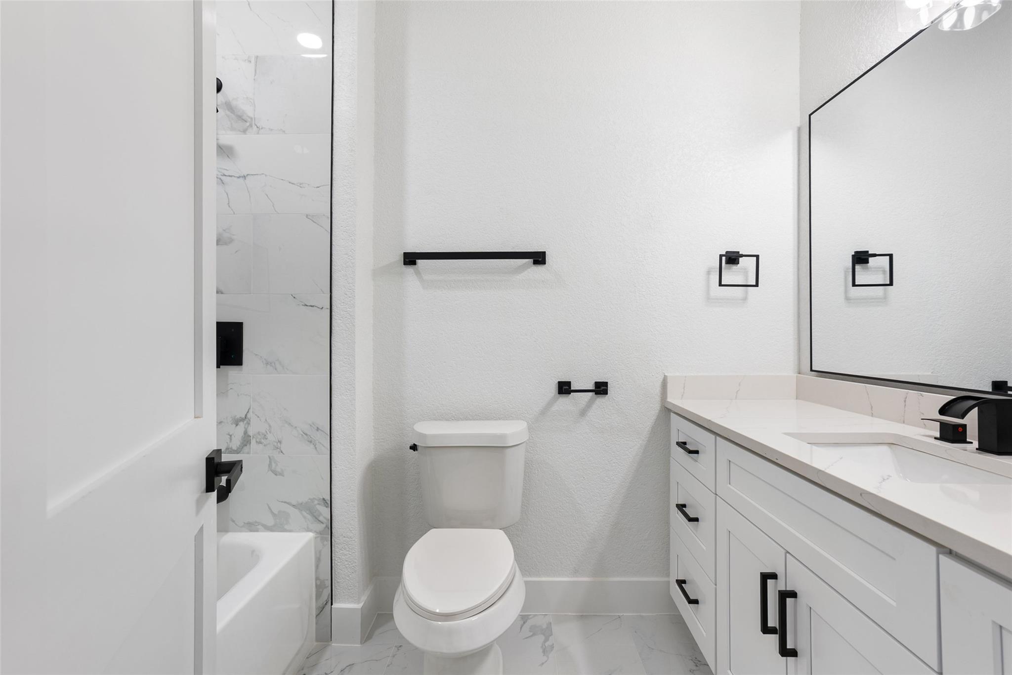 4231 Westlake Dr # H1, Austin, TX 78746