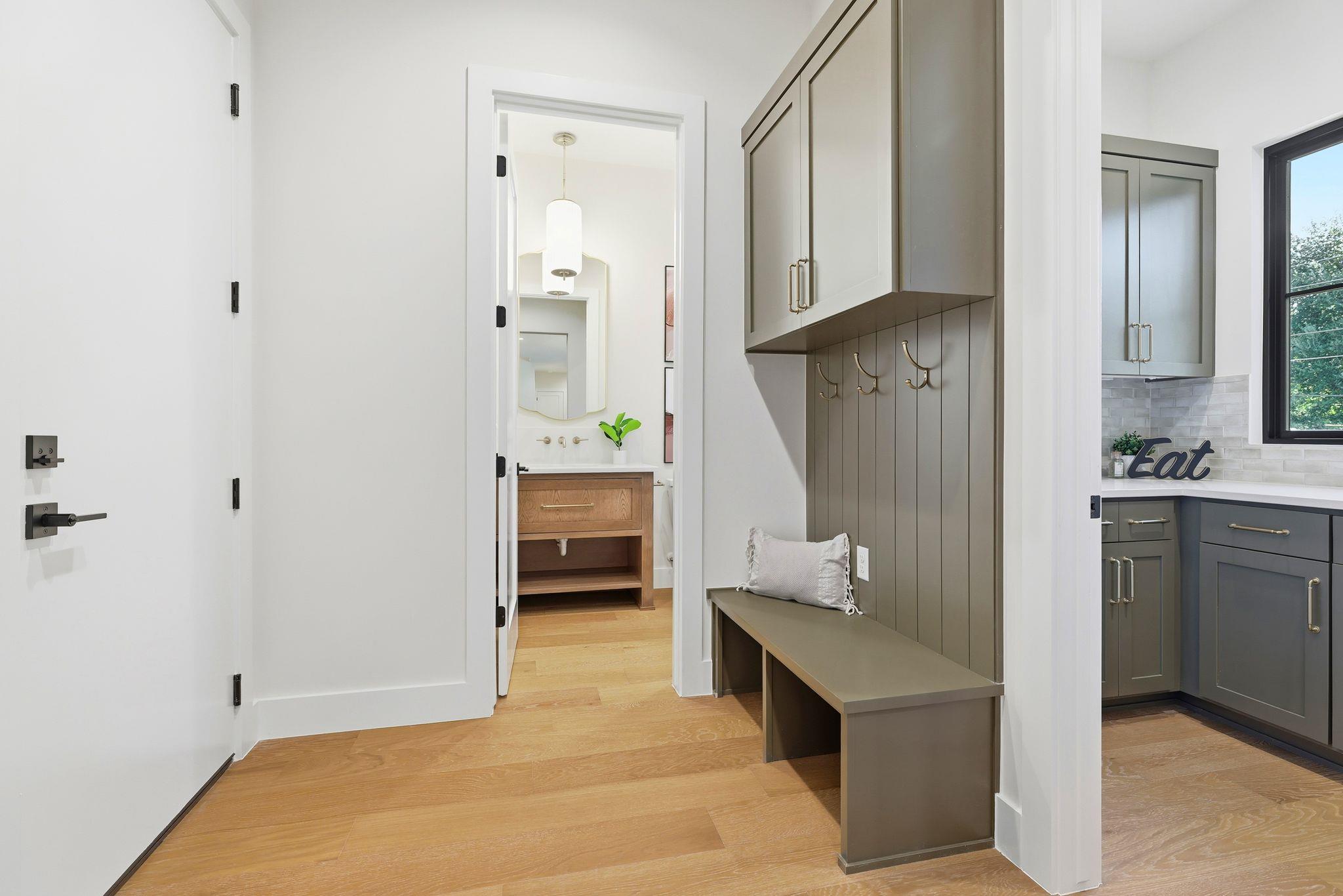 2803 Oak Park Dr, Austin, TX 78704