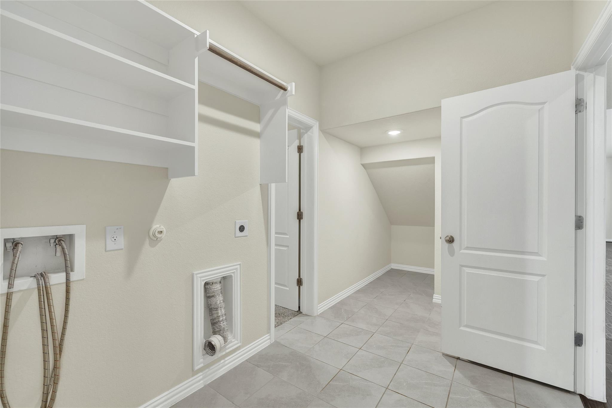 908 Leadtree Loop, Buda, TX 78610