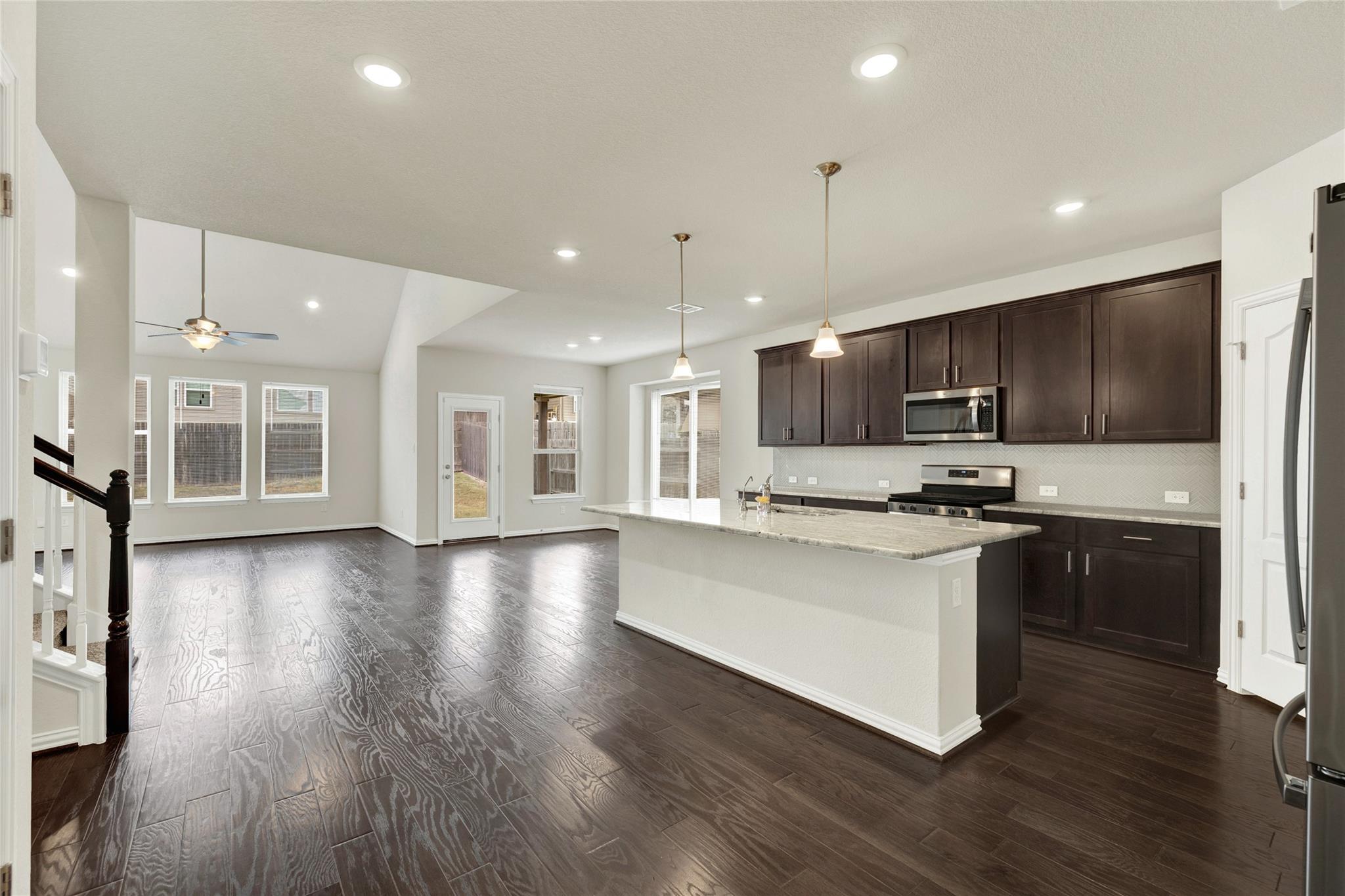 908 Leadtree Loop, Buda, TX 78610