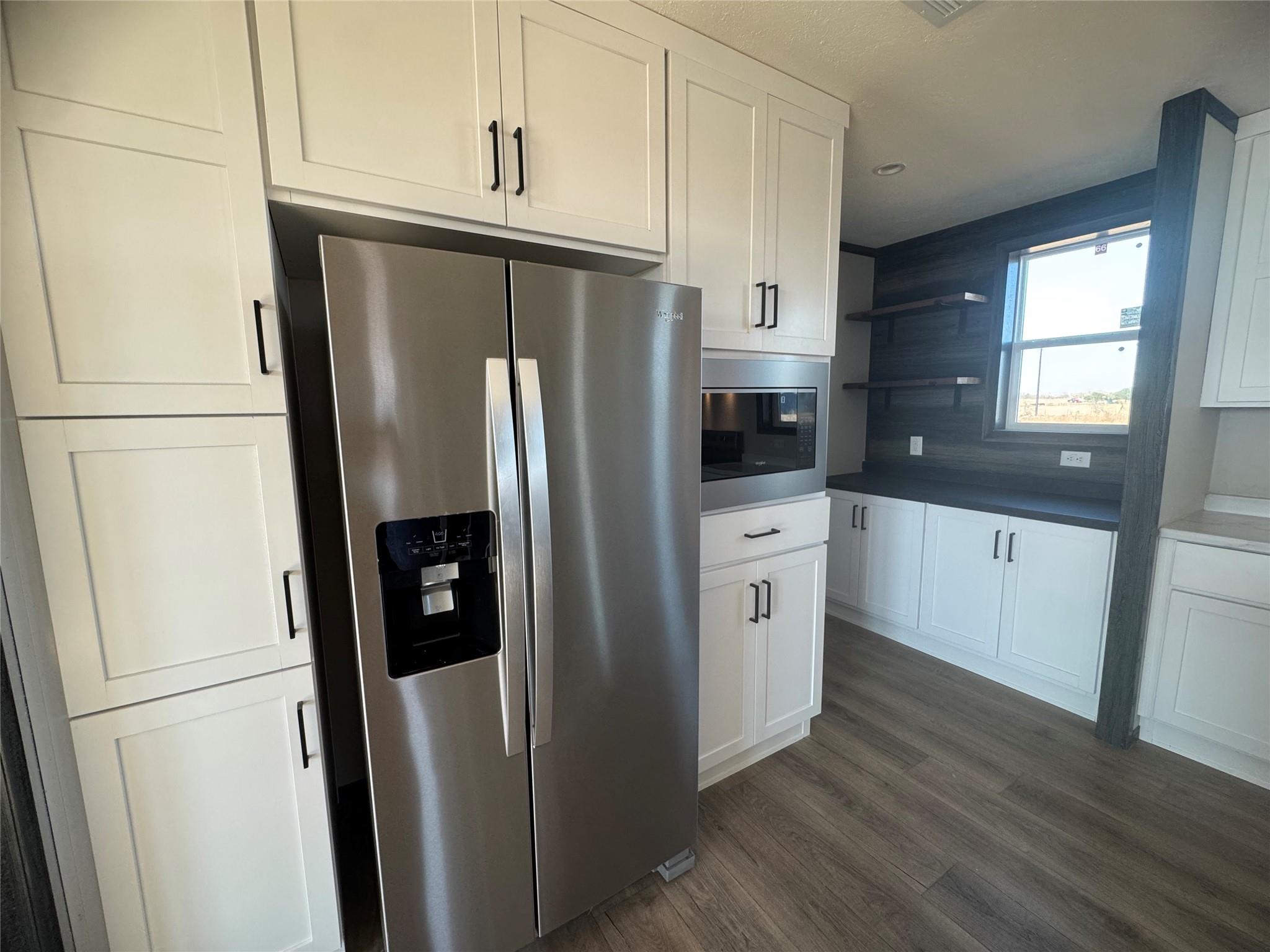 330 Beckham Dr, Dale, TX 78616