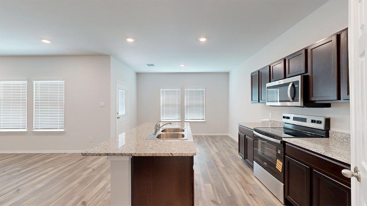 370 Dobson Dr, Killeen, TX 76542