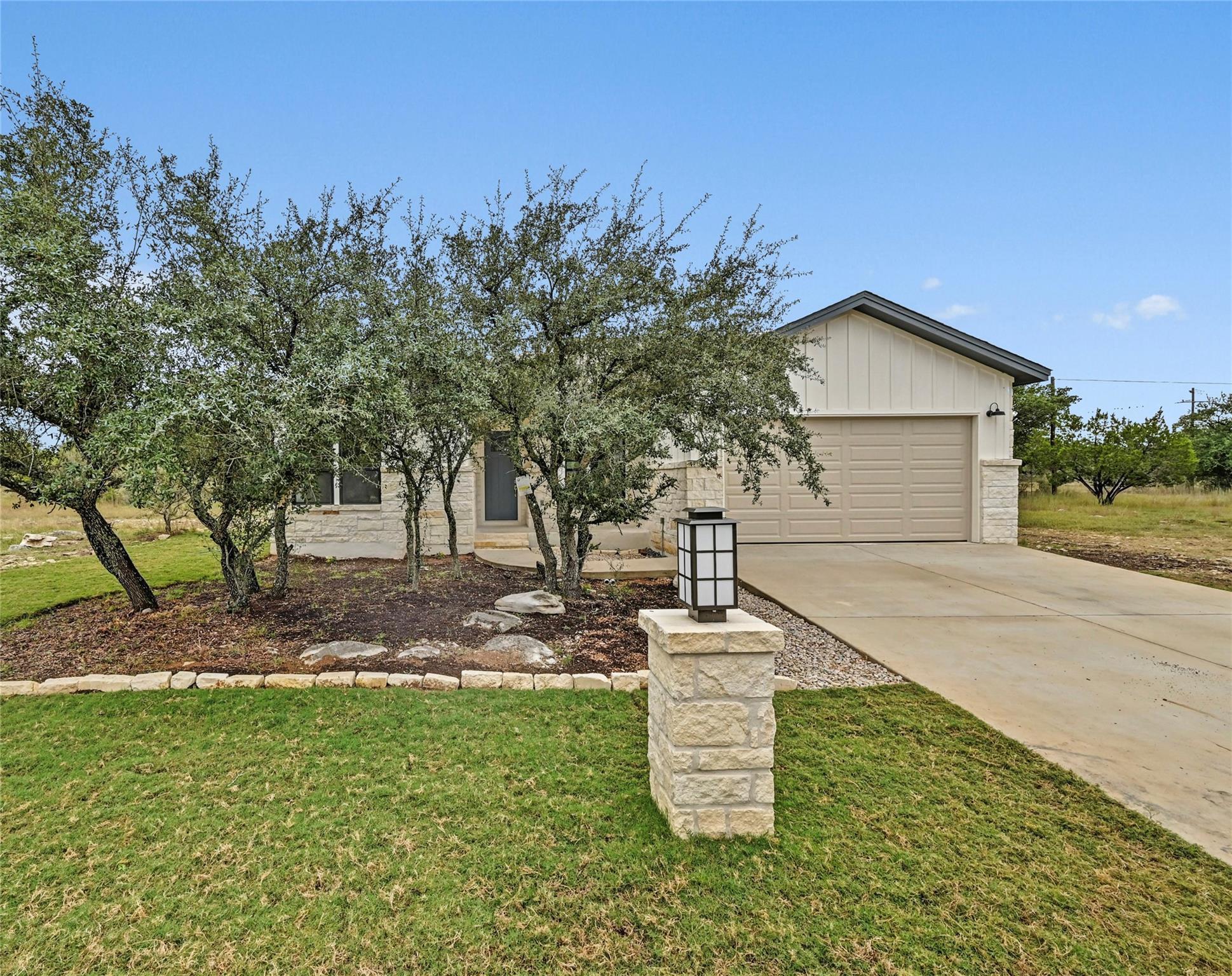 1615 White Tail, Horseshoe Bay, TX 78657