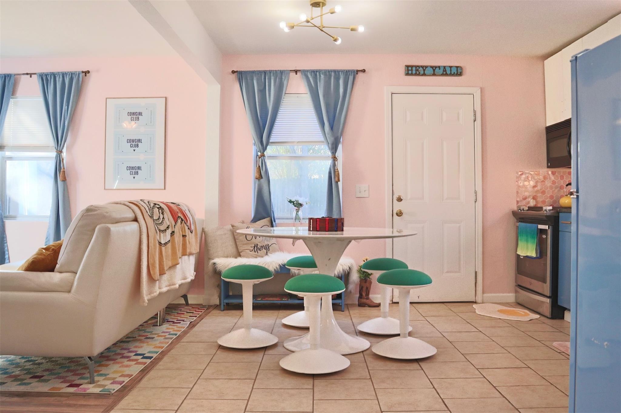 1007 Johnson St, Lockhart, TX 78644