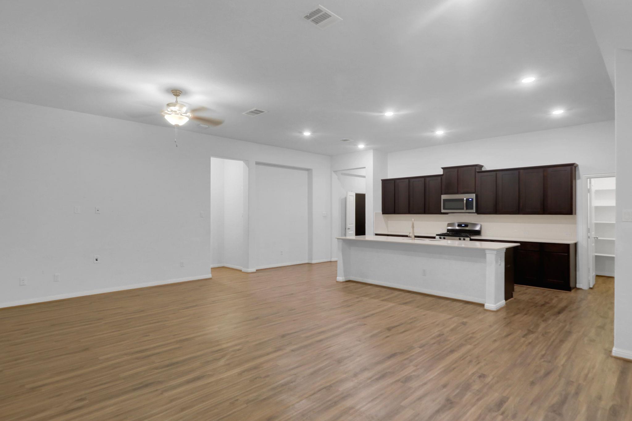 1006 Skylark Cv, Hutto, TX 78634