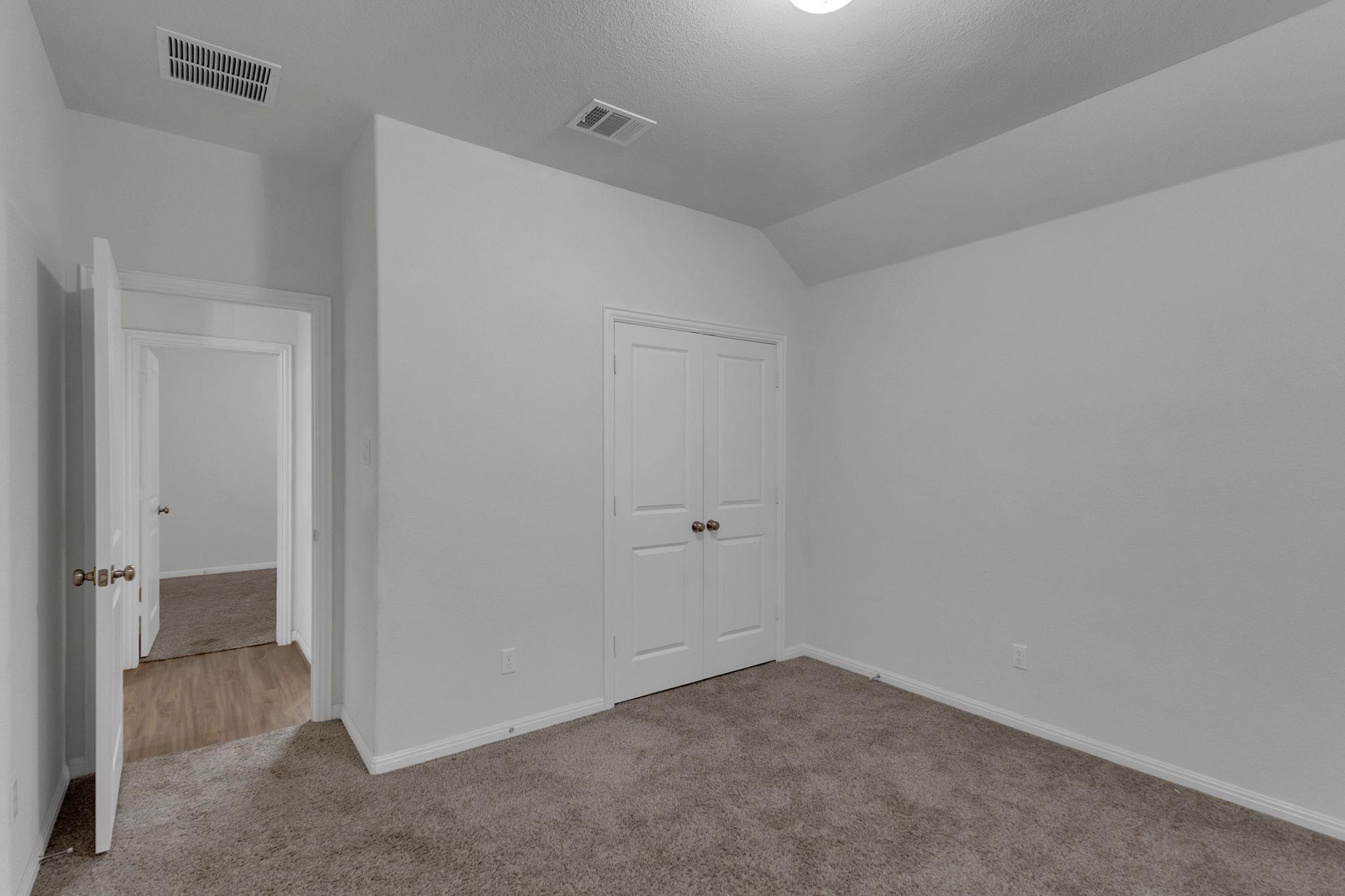 1006 Skylark Cv, Hutto, TX 78634