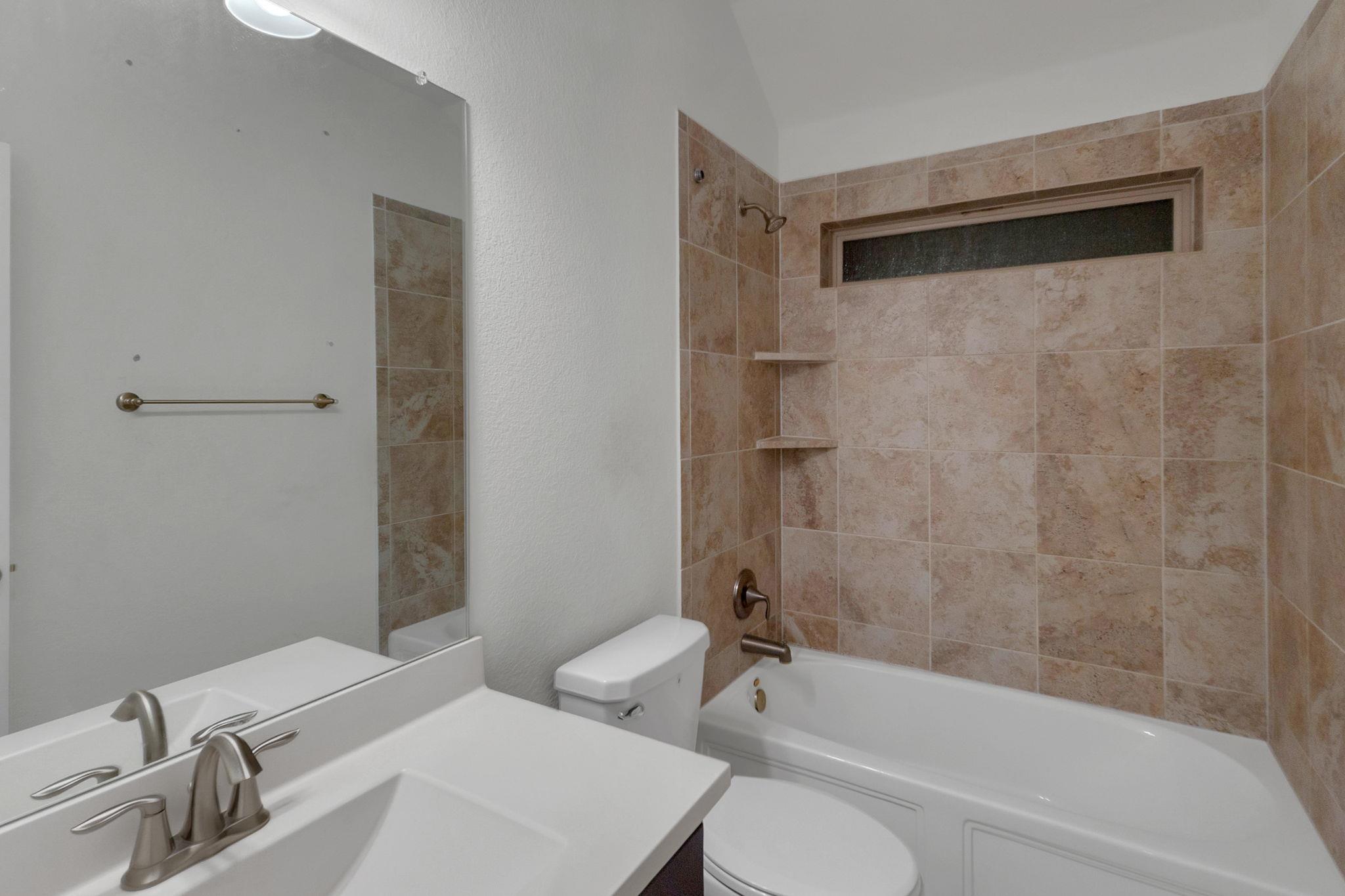 1006 Skylark Cv, Hutto, TX 78634