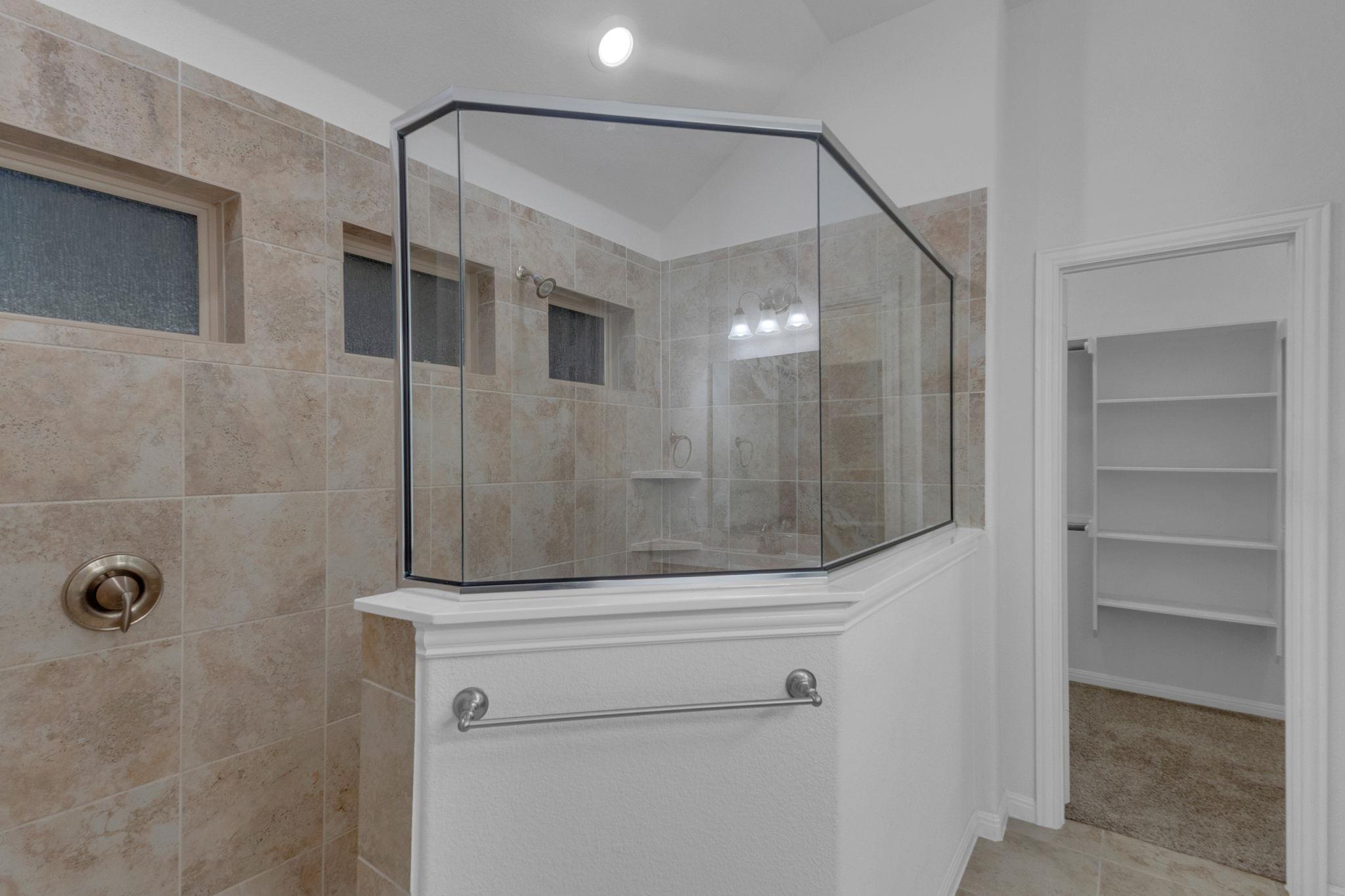 1006 Skylark Cv, Hutto, TX 78634