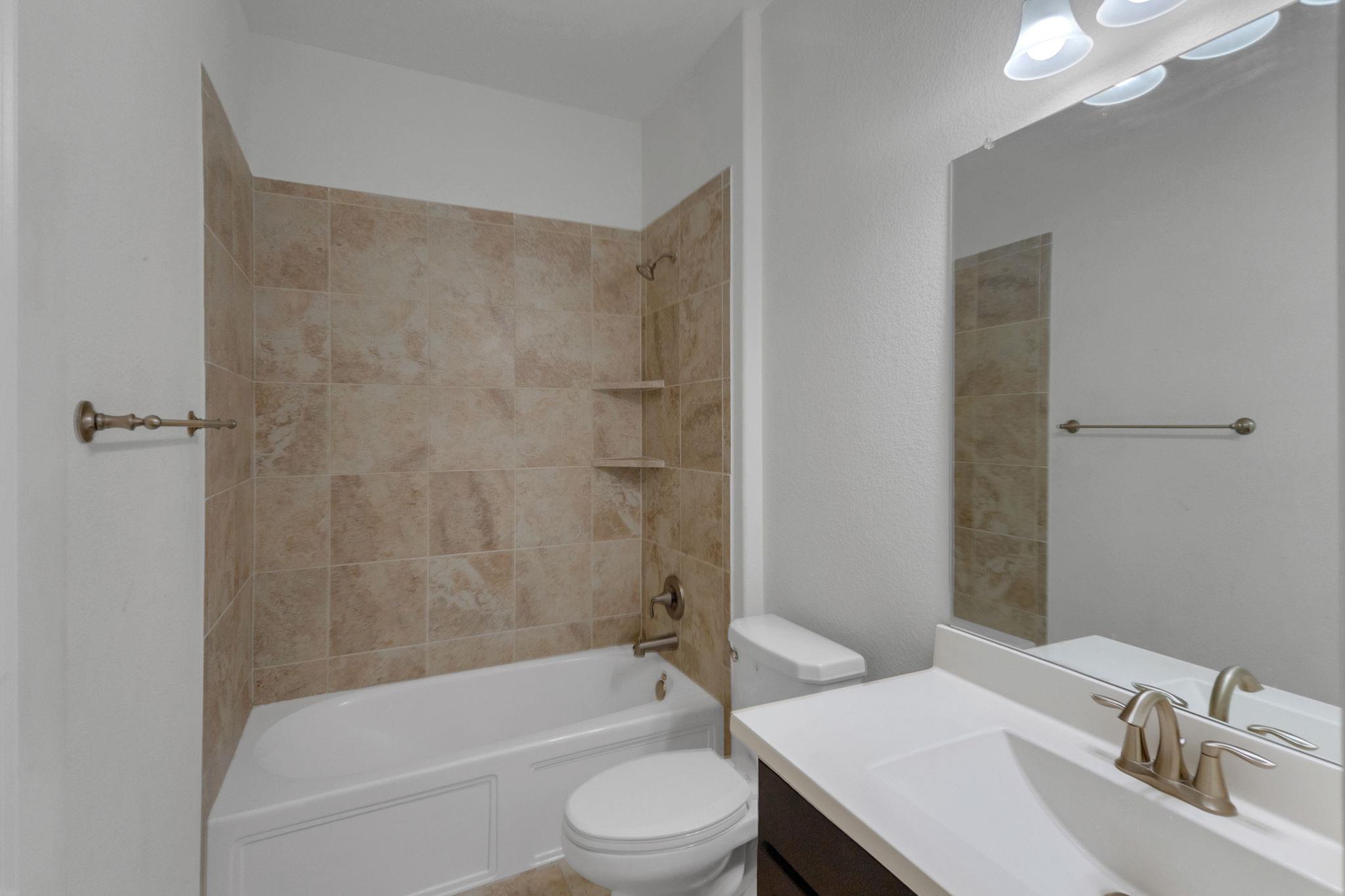 1006 Skylark Cv, Hutto, TX 78634