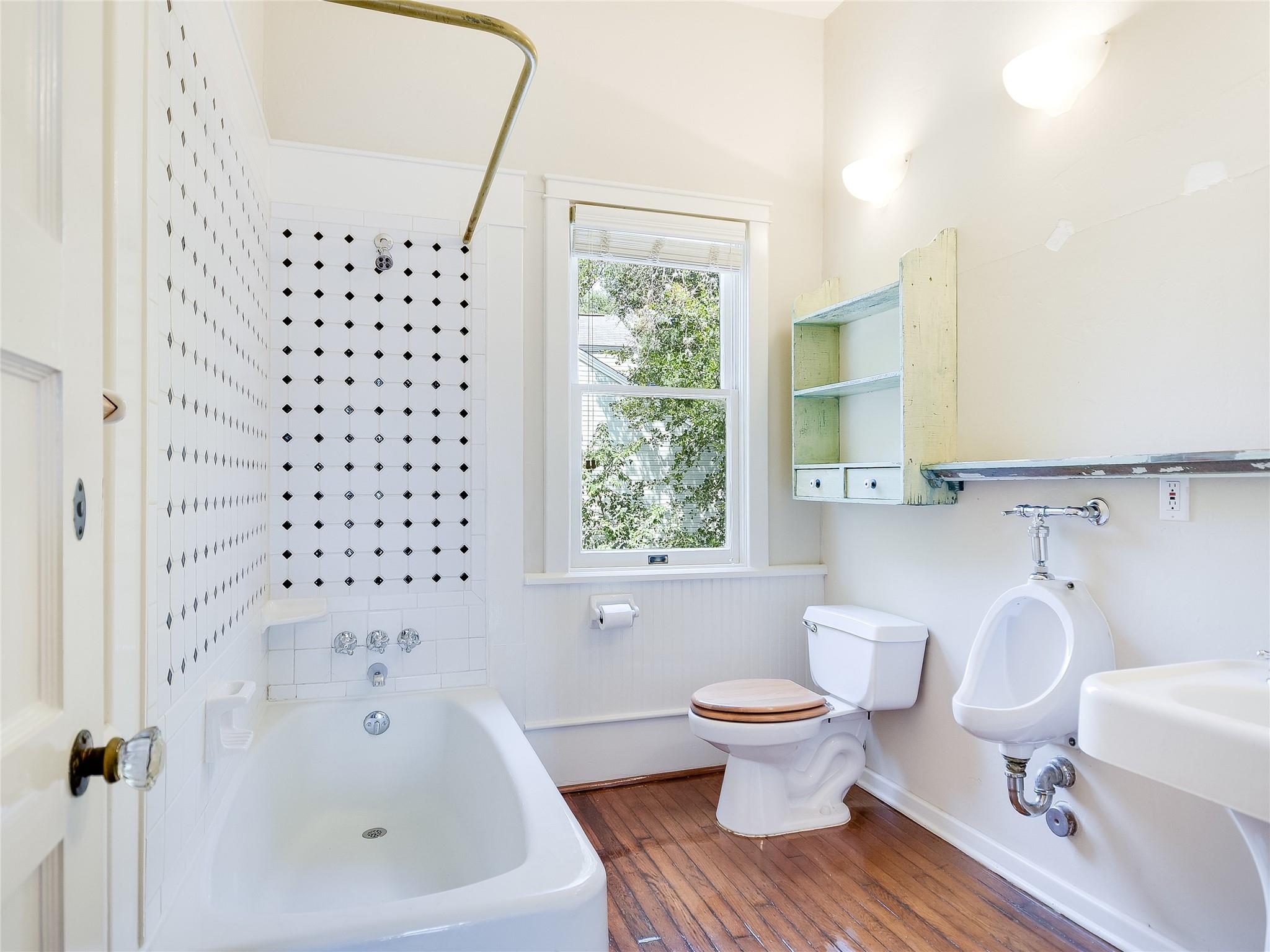 1002 Lorrain St, Austin, TX 78703