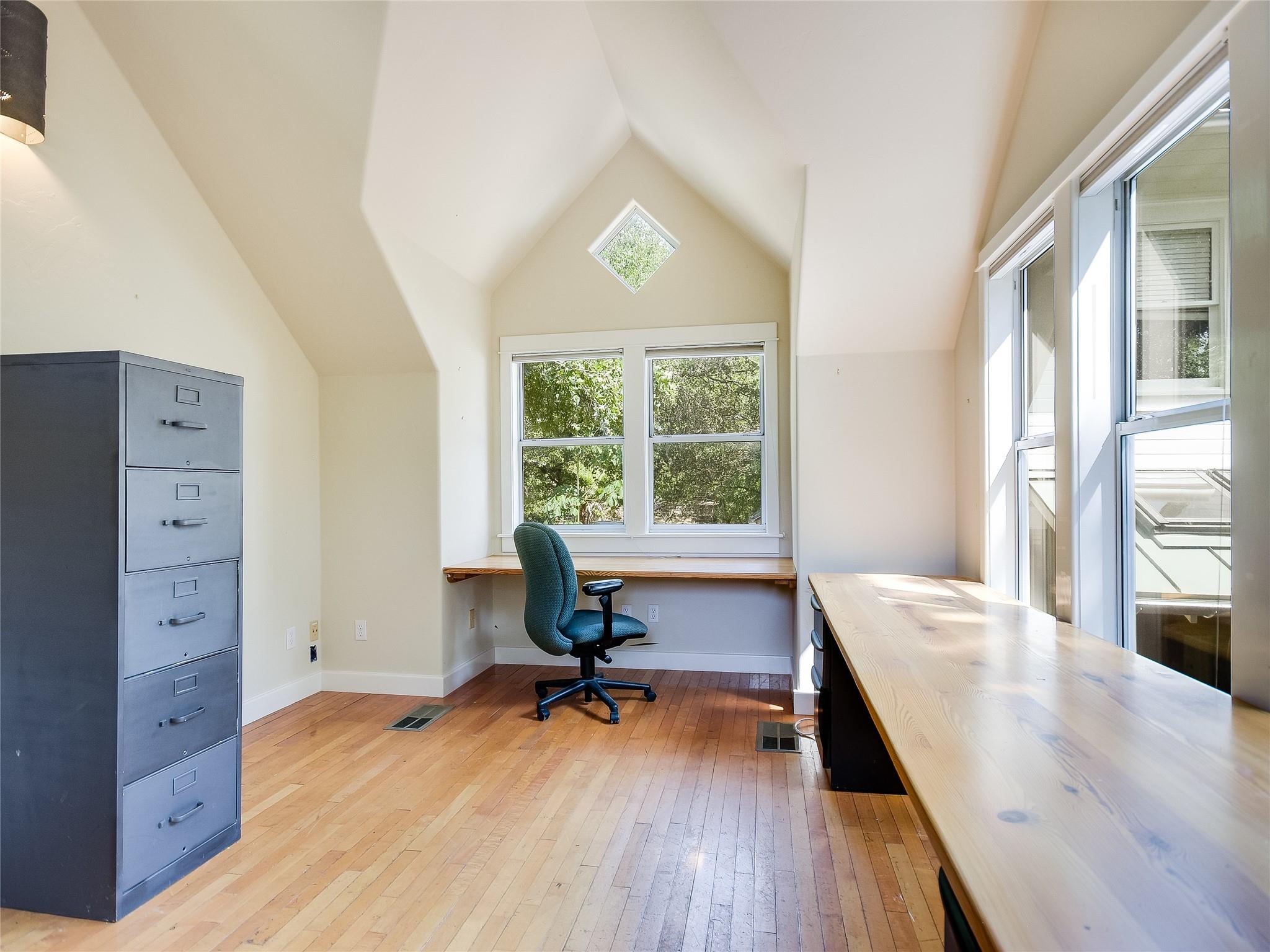 1002 Lorrain St, Austin, TX 78703