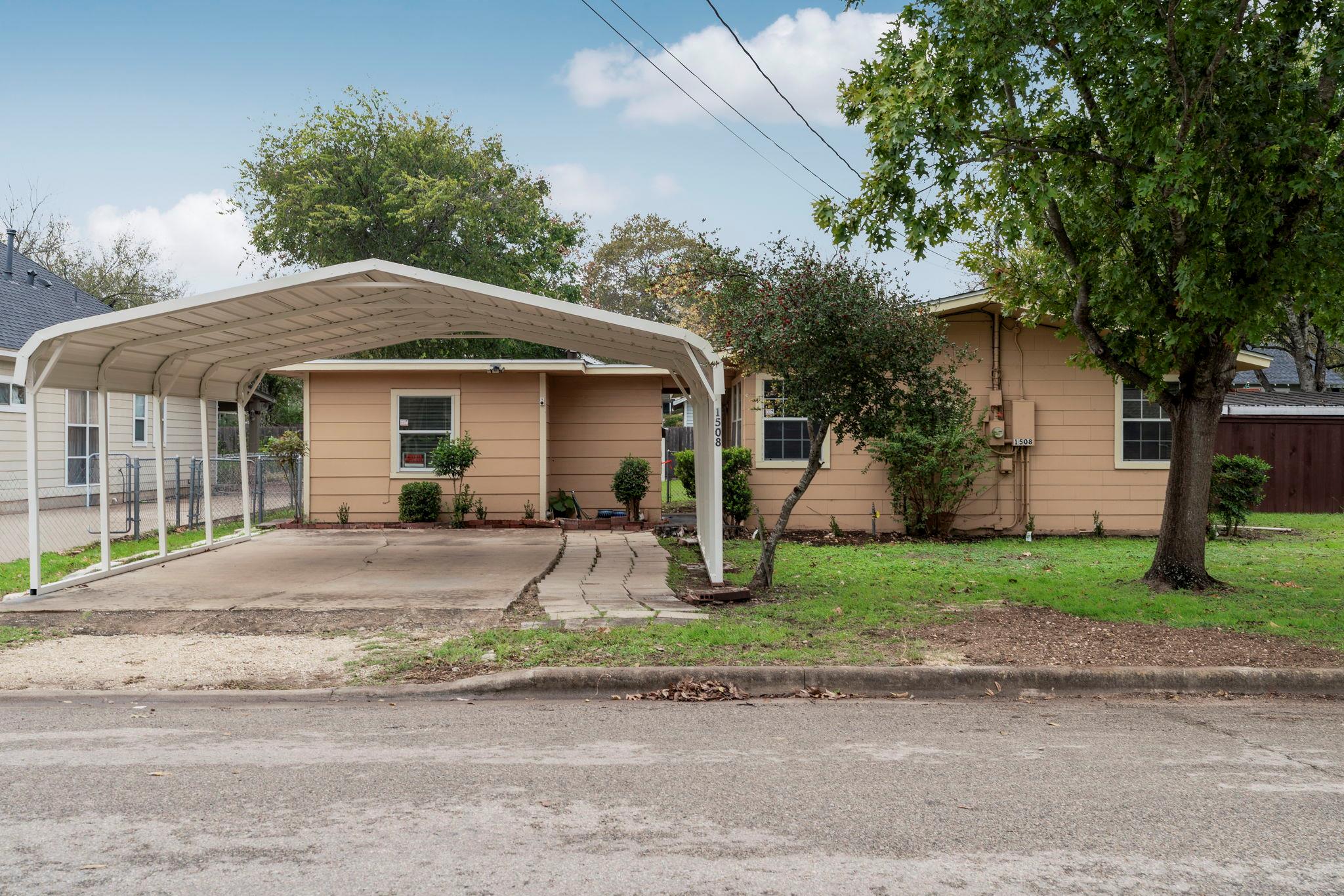 1508 S Walnut St, Georgetown, TX 78626