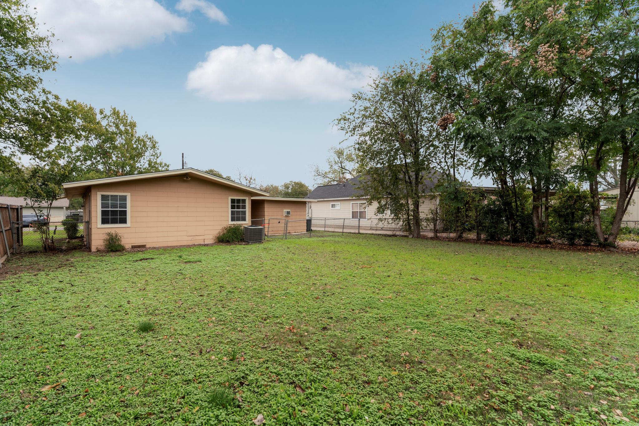 1508 S Walnut St, Georgetown, TX 78626