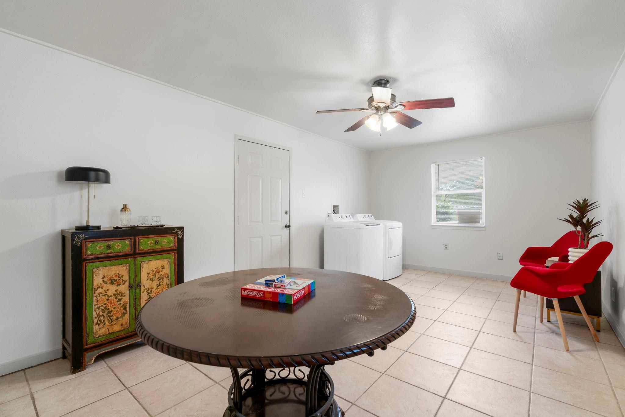 1508 S Walnut St, Georgetown, TX 78626