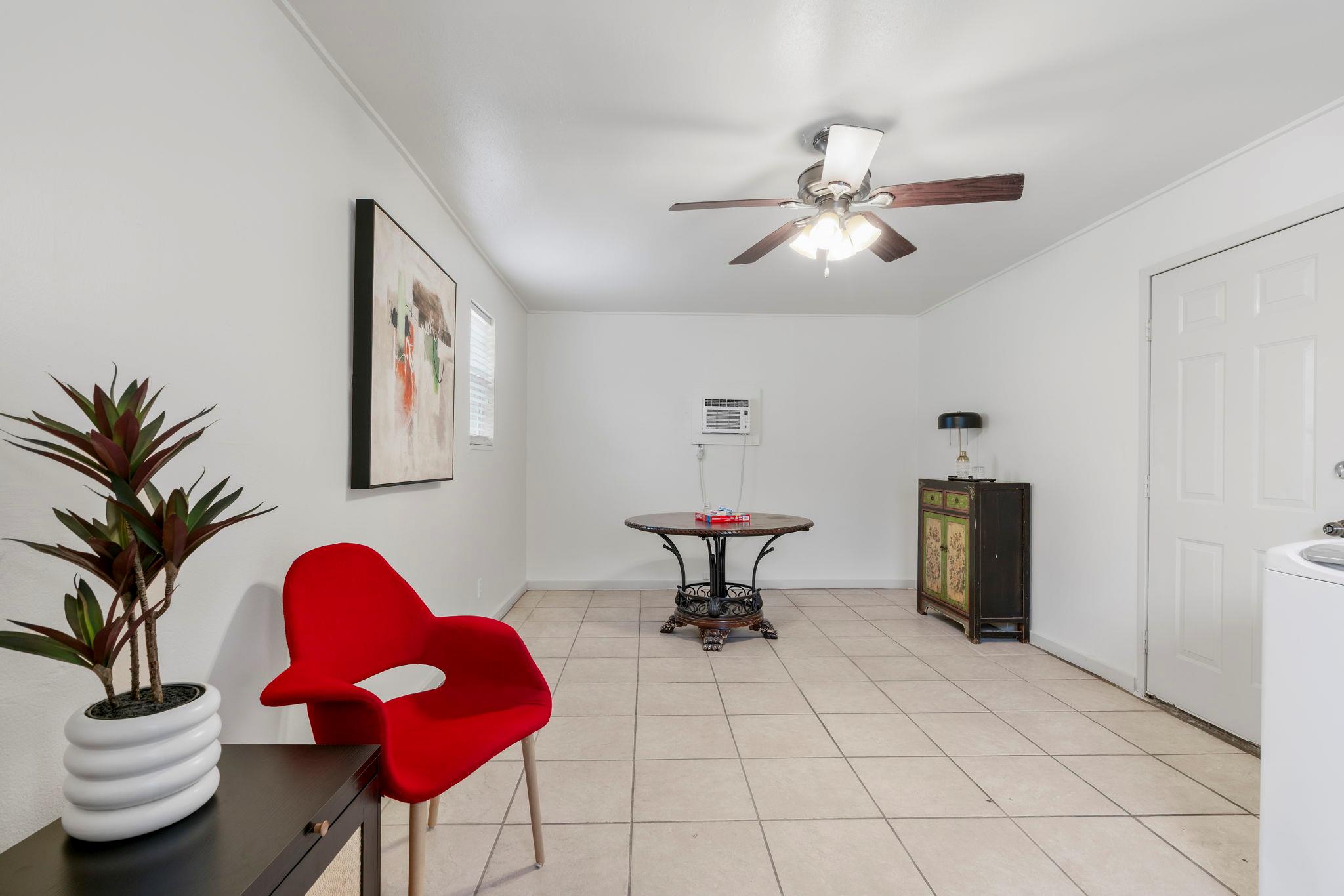 1508 S Walnut St, Georgetown, TX 78626