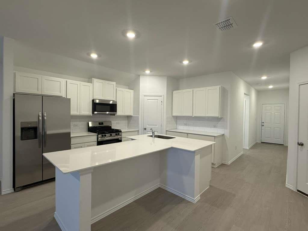 569 Sormonne Loop, Kyle, TX 78640