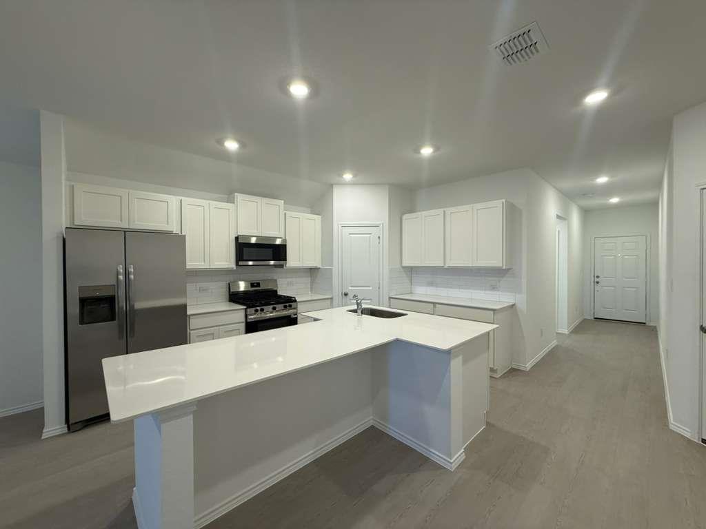 569 Sormonne Loop, Kyle, TX 78640