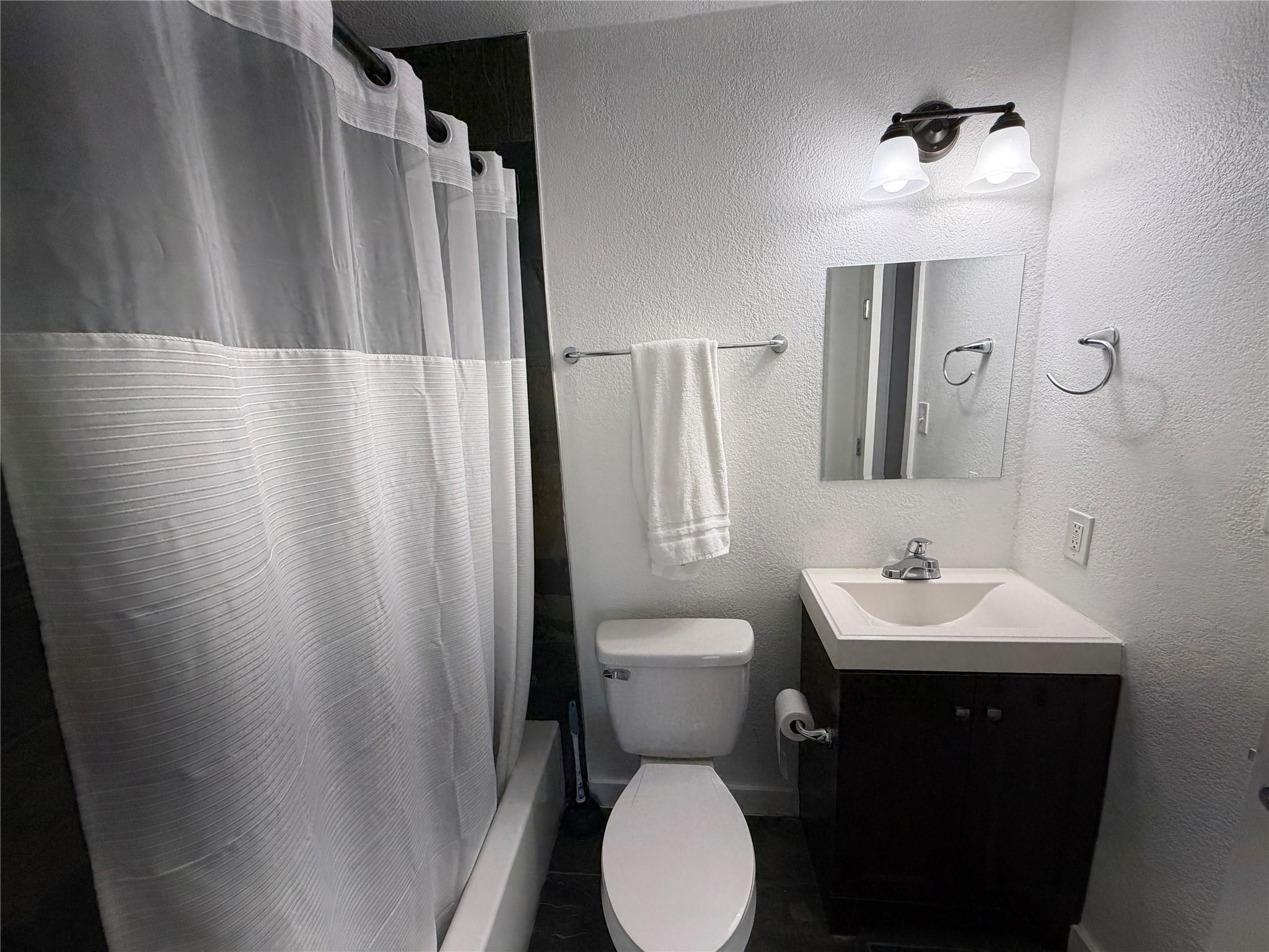 5808 Cherry Park # B, Austin, TX 78745