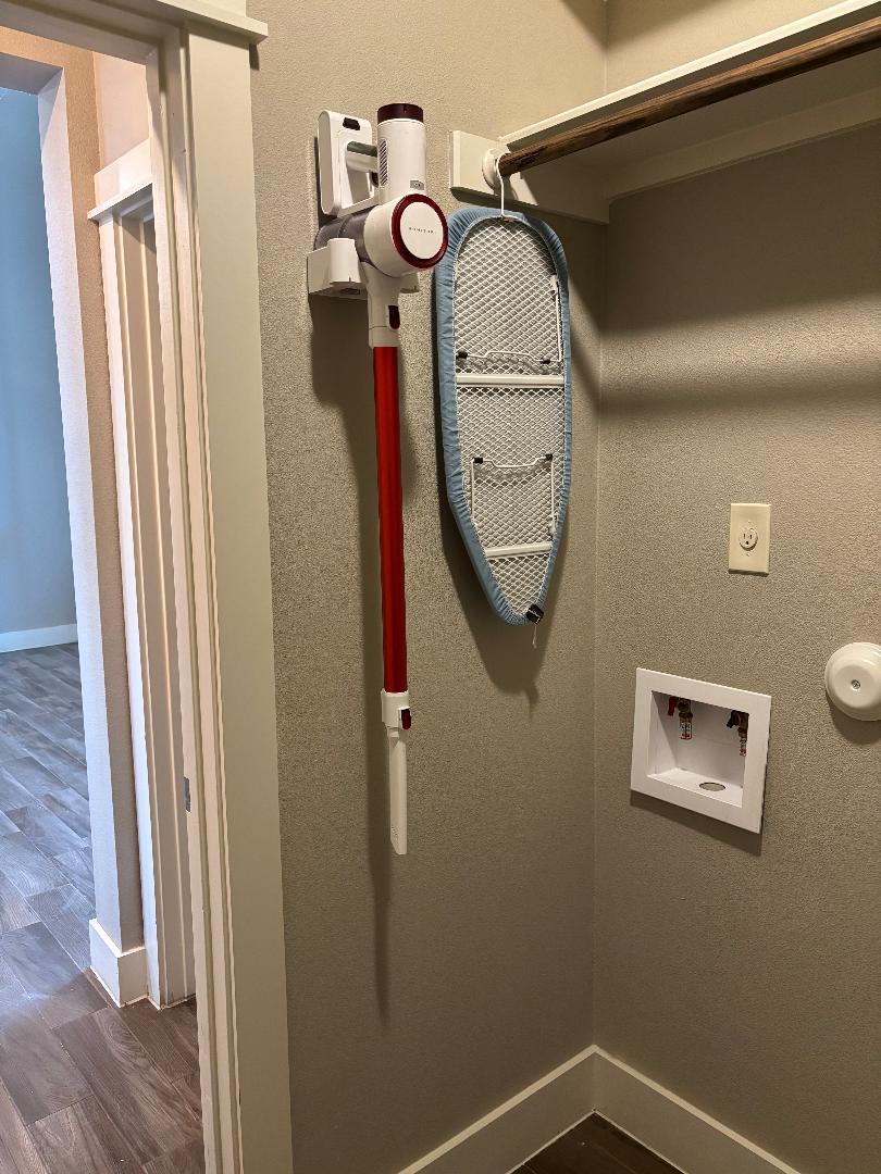 Dripping Springs, TX 78620