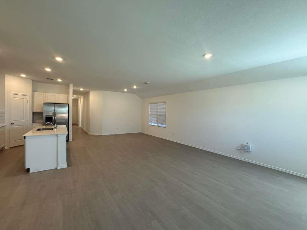 577 Sormonne Loop, Kyle, TX 78640