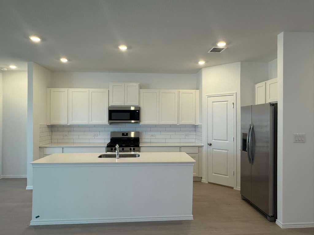 577 Sormonne Loop, Kyle, TX 78640