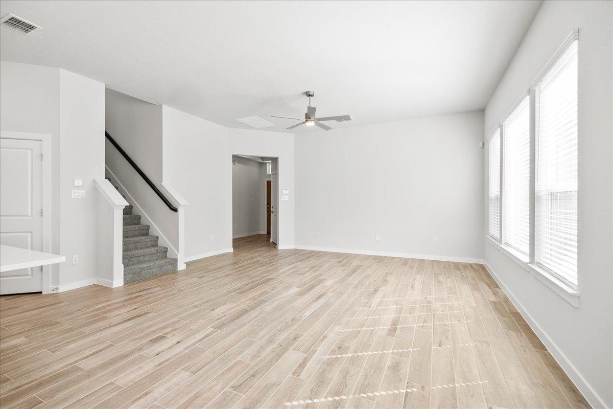 122 Paul Pena Dr, San Marcos, TX 78666