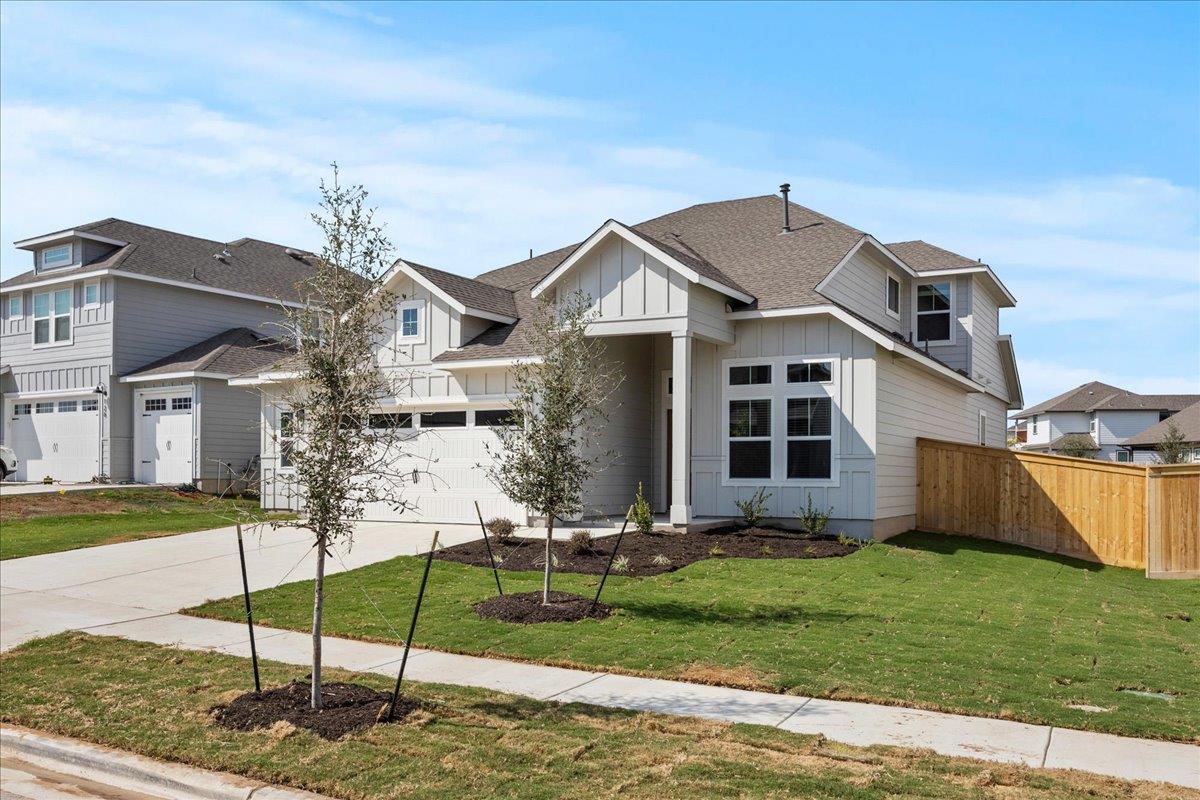 122 Paul Pena Dr, San Marcos, TX 78666