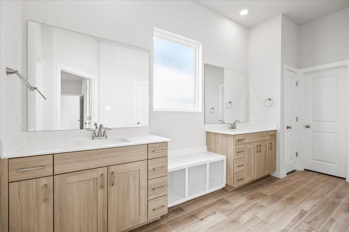 122 Paul Pena Dr, San Marcos, TX 78666