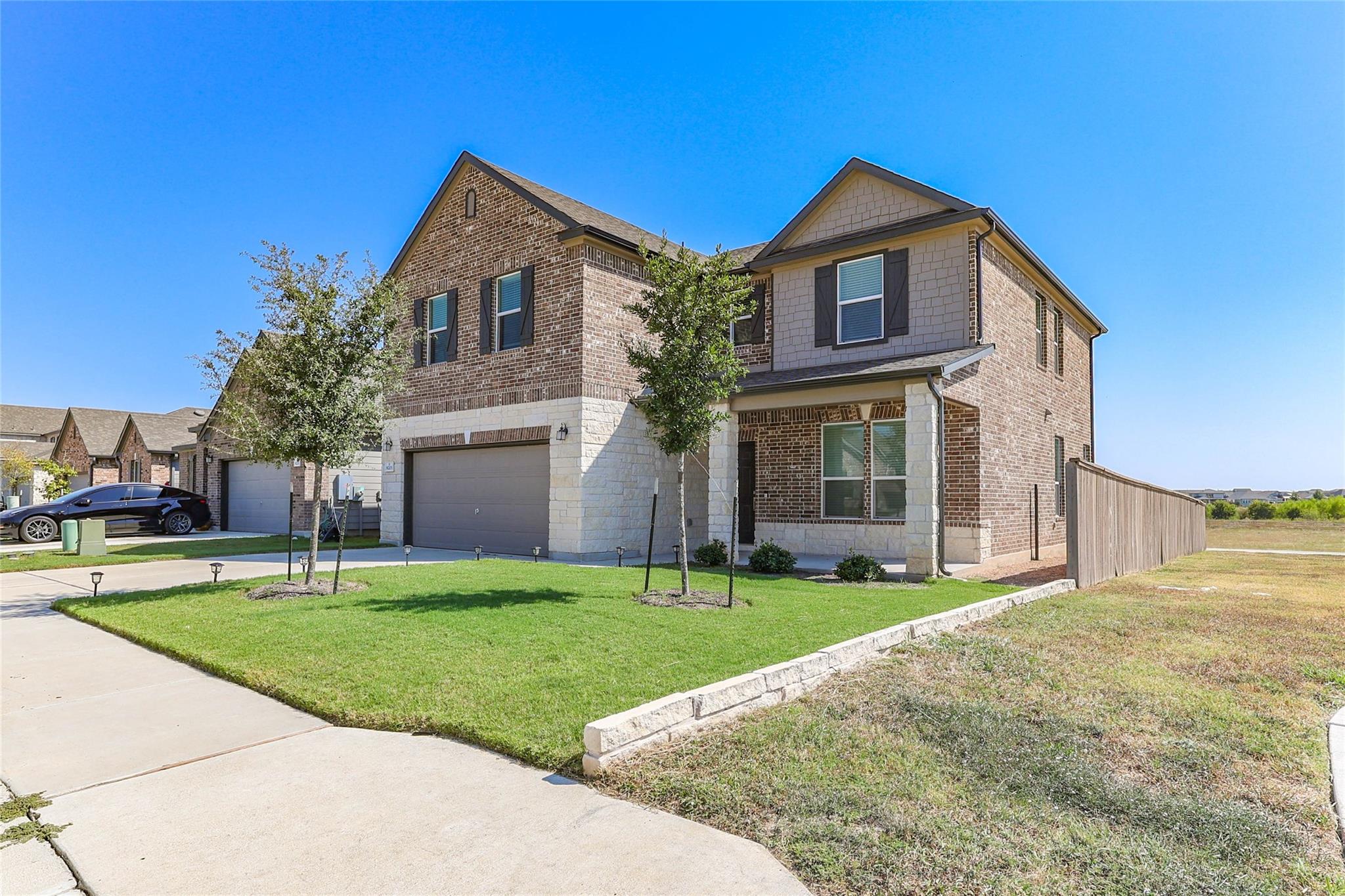 8203 Knoxville Trl, Austin, TX 78744