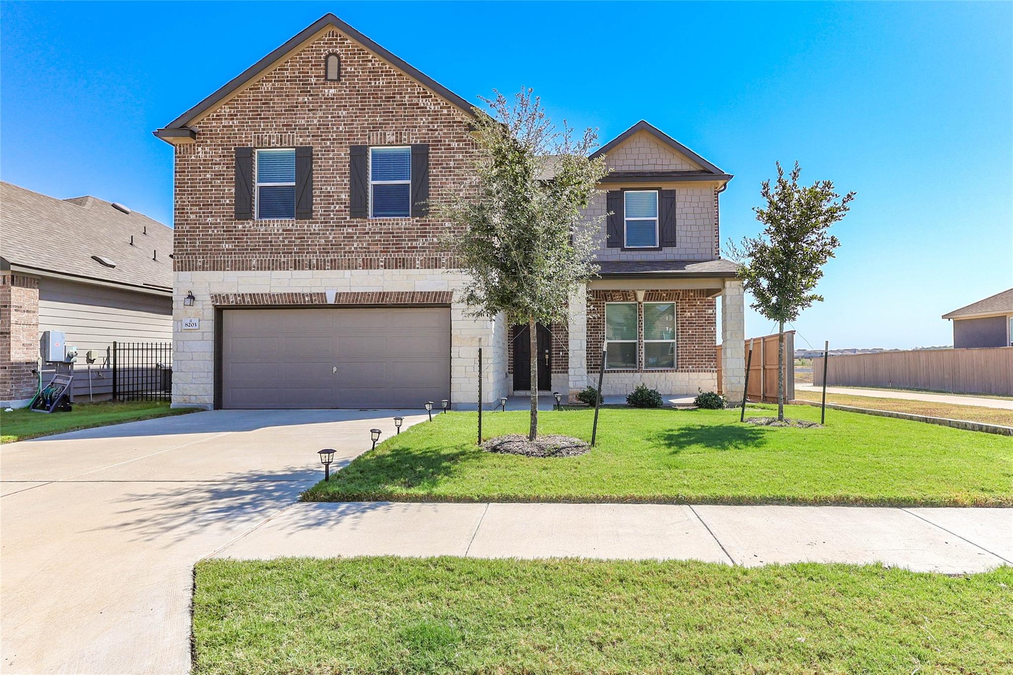 8203 Knoxville Trl, Austin, TX 78744