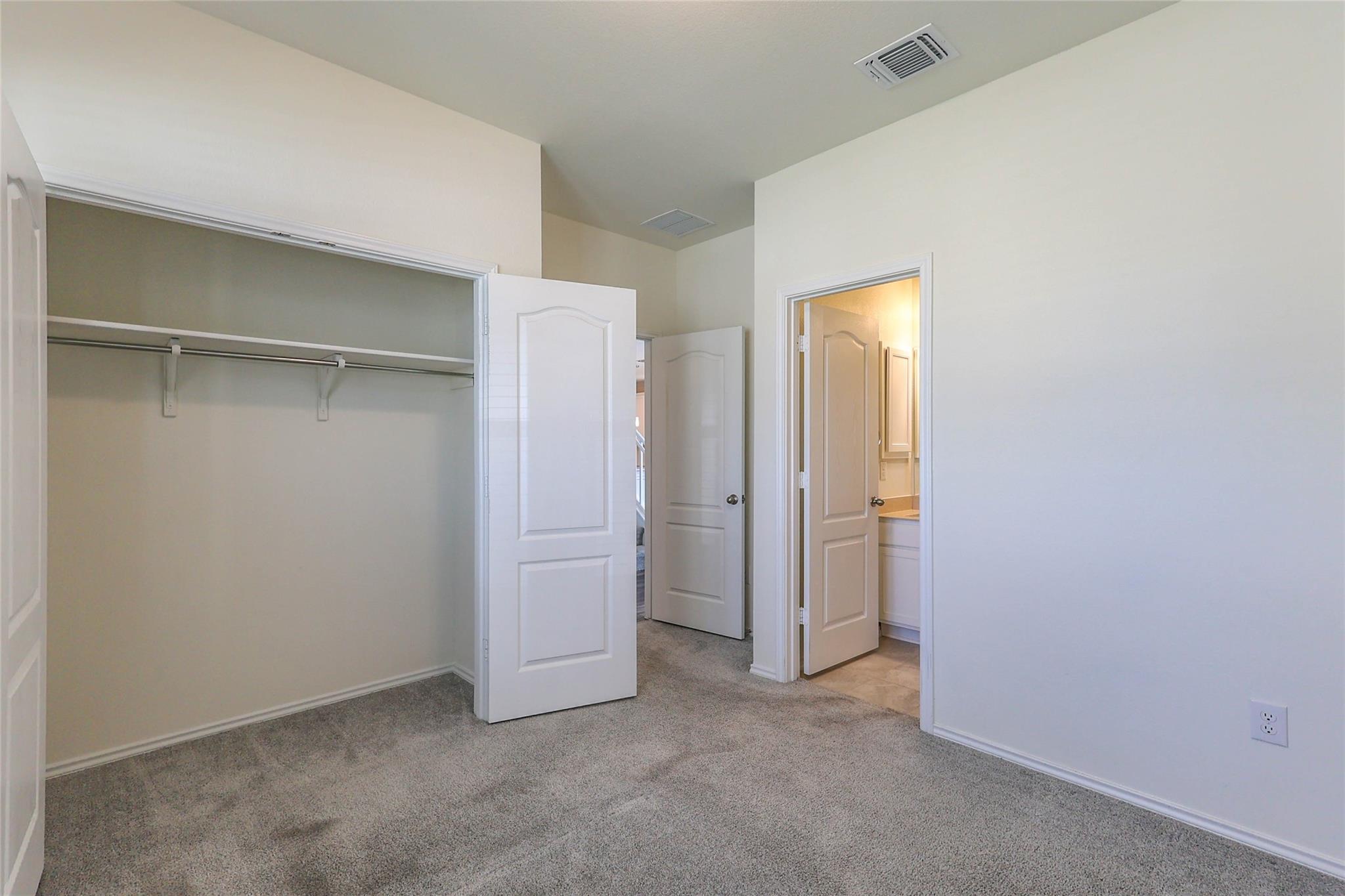 8203 Knoxville Trl, Austin, TX 78744