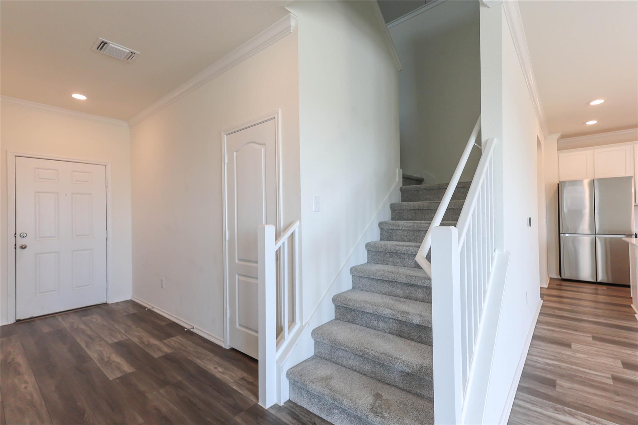 8203 Knoxville Trl, Austin, TX 78744