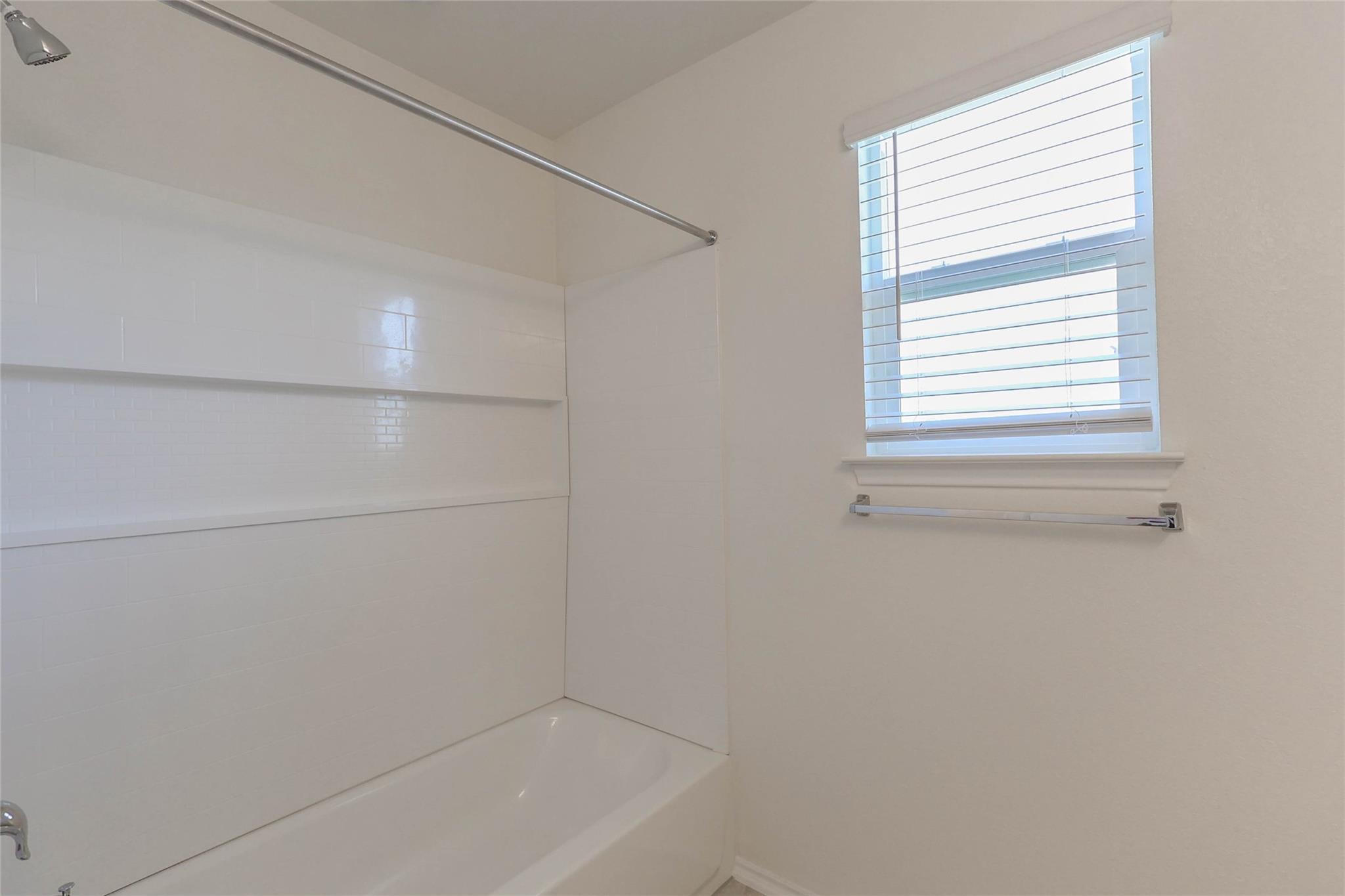 8203 Knoxville Trl, Austin, TX 78744