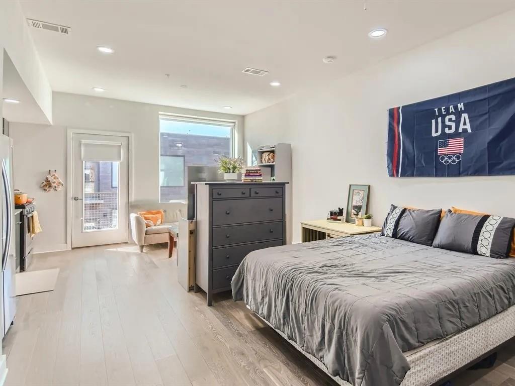 1800 E 4th St # 323, Austin, TX 78702