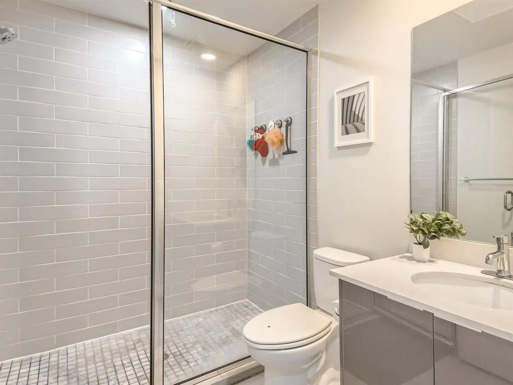 1800 E 4th St # 323, Austin, TX 78702