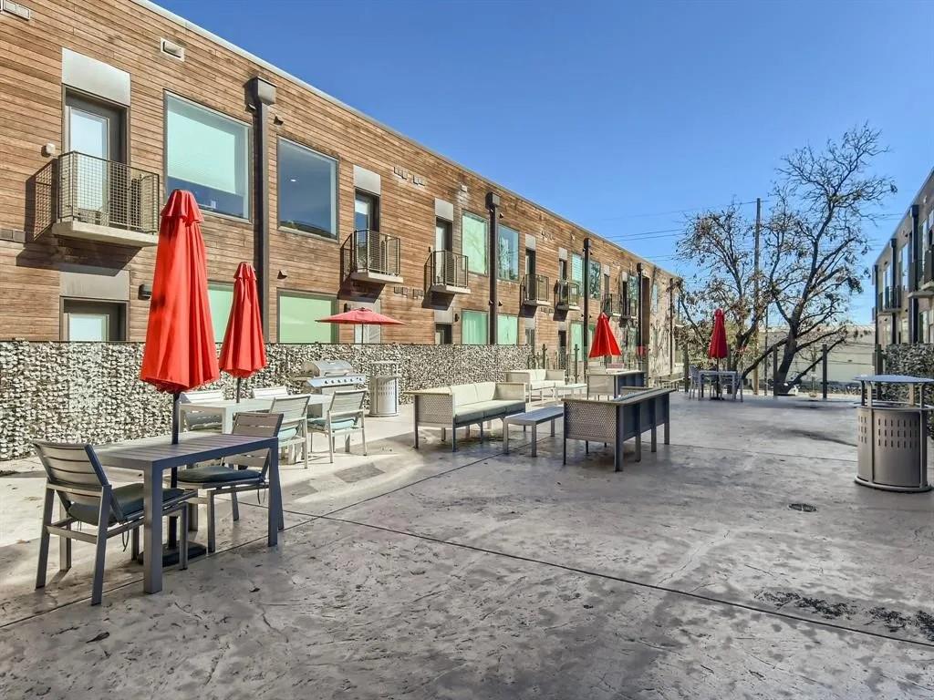 1800 E 4th St # 323, Austin, TX 78702