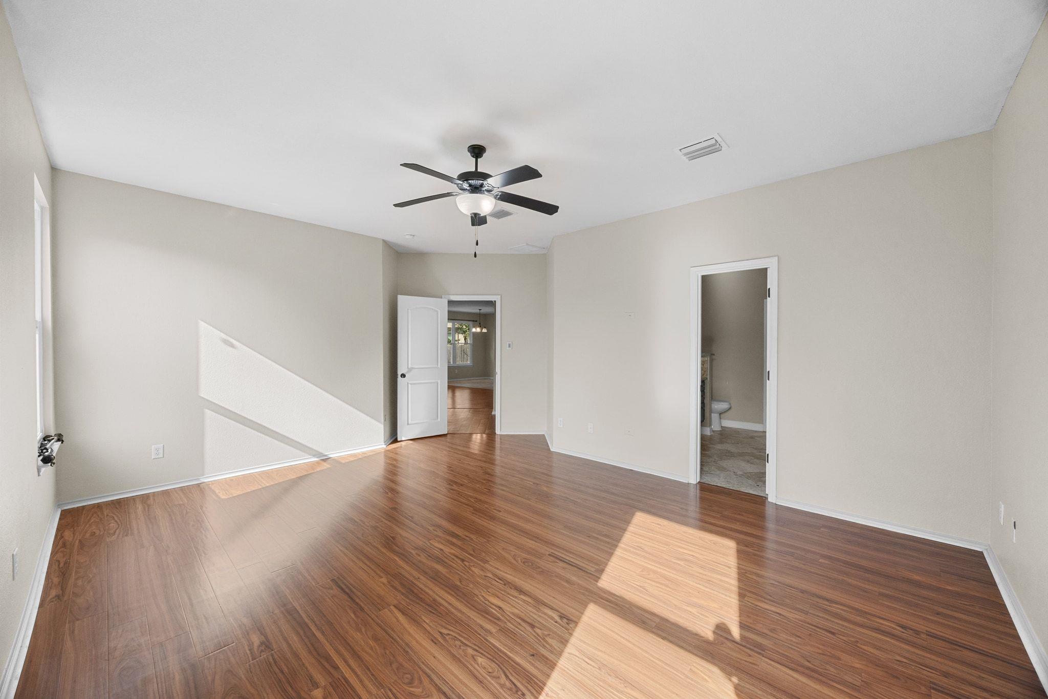 4409 Woodstock Dr, Georgetown, TX 78633